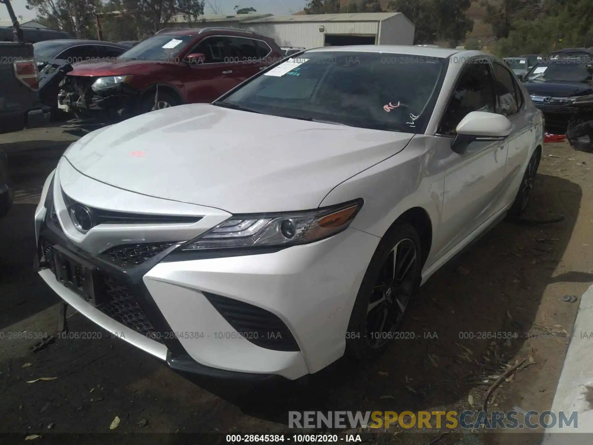 2 Photograph of a damaged car 4T1B61HK7KU841999 TOYOTA CAMRY 2019