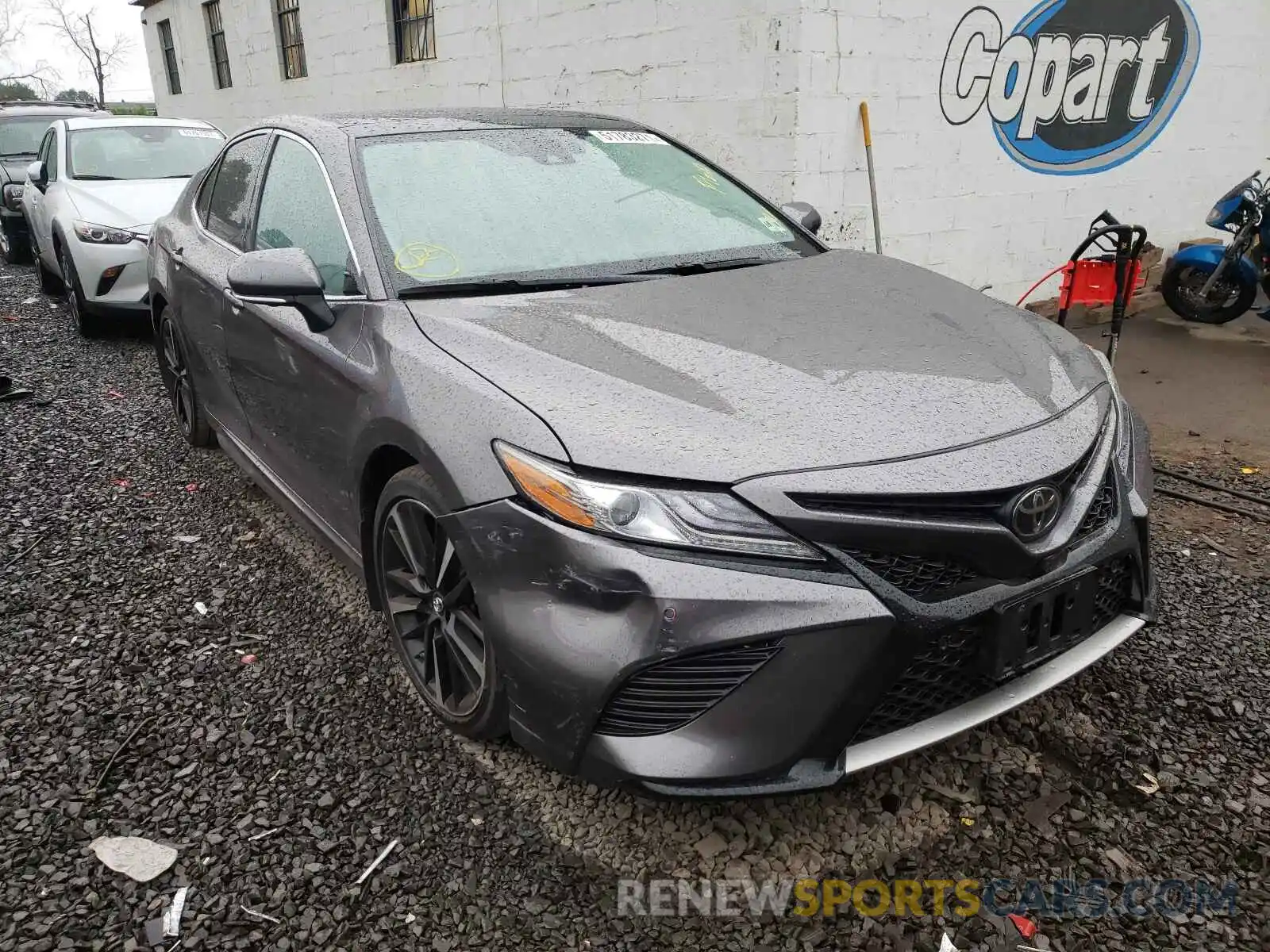 1 Photograph of a damaged car 4T1B61HK7KU845969 TOYOTA CAMRY 2019