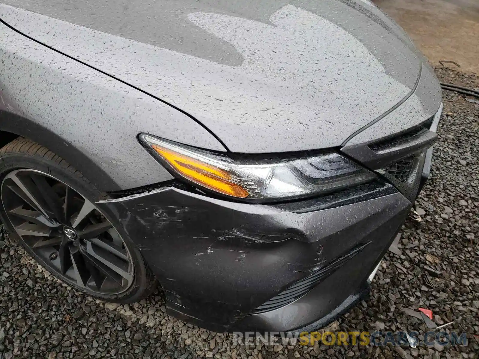 9 Photograph of a damaged car 4T1B61HK7KU845969 TOYOTA CAMRY 2019