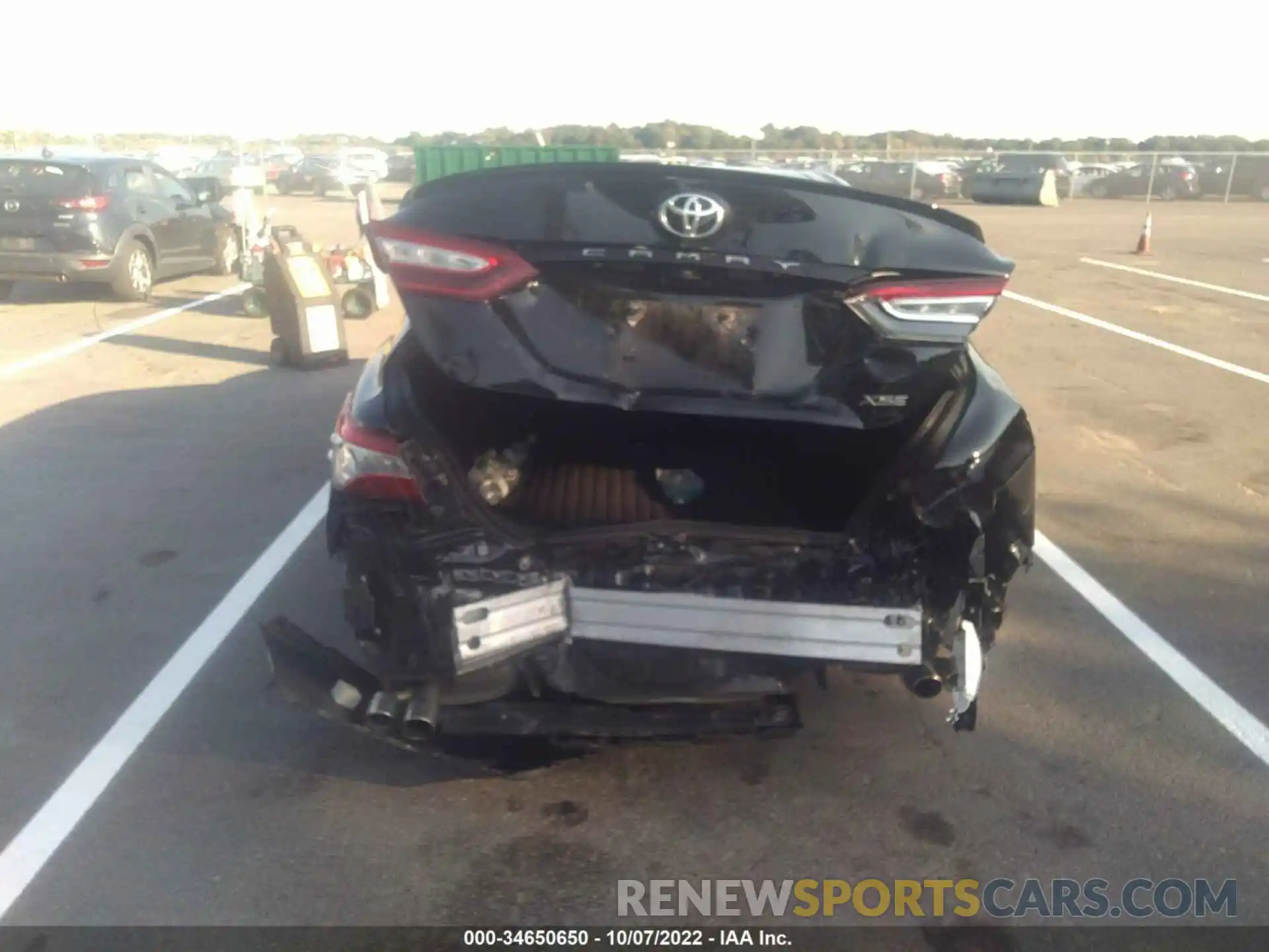 6 Photograph of a damaged car 4T1B61HK7KU853456 TOYOTA CAMRY 2019