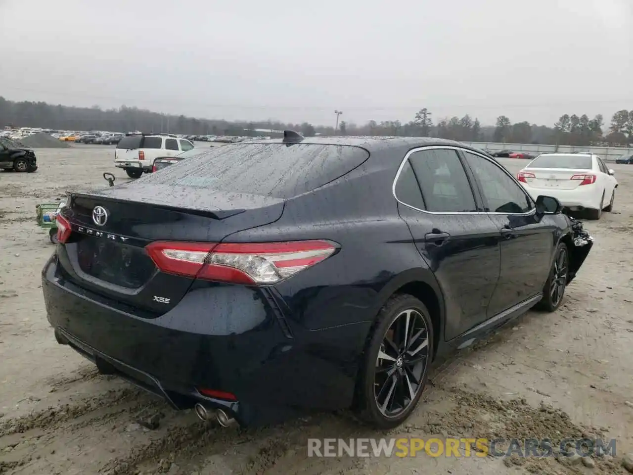 4 Photograph of a damaged car 4T1B61HK7KU853697 TOYOTA CAMRY 2019