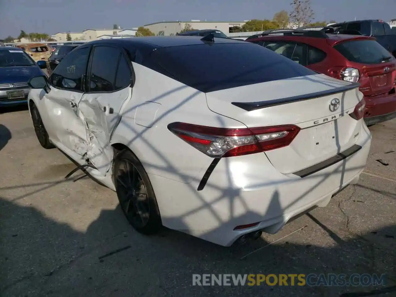 3 Photograph of a damaged car 4T1B61HK8KU164137 TOYOTA CAMRY 2019