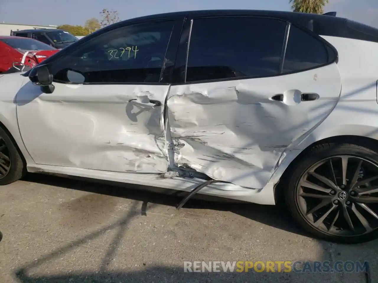 9 Photograph of a damaged car 4T1B61HK8KU164137 TOYOTA CAMRY 2019