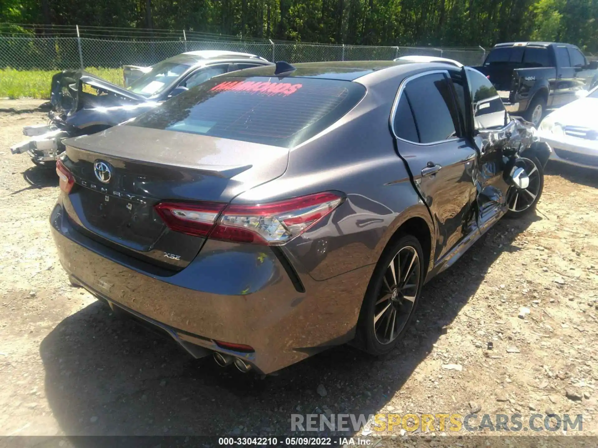 4 Photograph of a damaged car 4T1B61HK8KU168530 TOYOTA CAMRY 2019