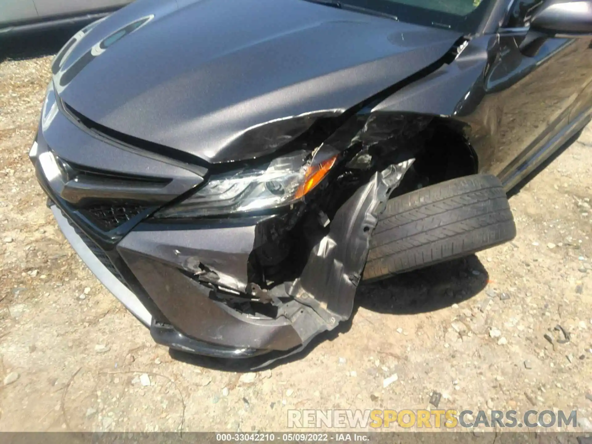 6 Photograph of a damaged car 4T1B61HK8KU168530 TOYOTA CAMRY 2019