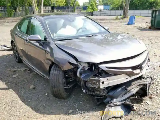 1 Photograph of a damaged car 4T1B61HK8KU170830 TOYOTA CAMRY 2019