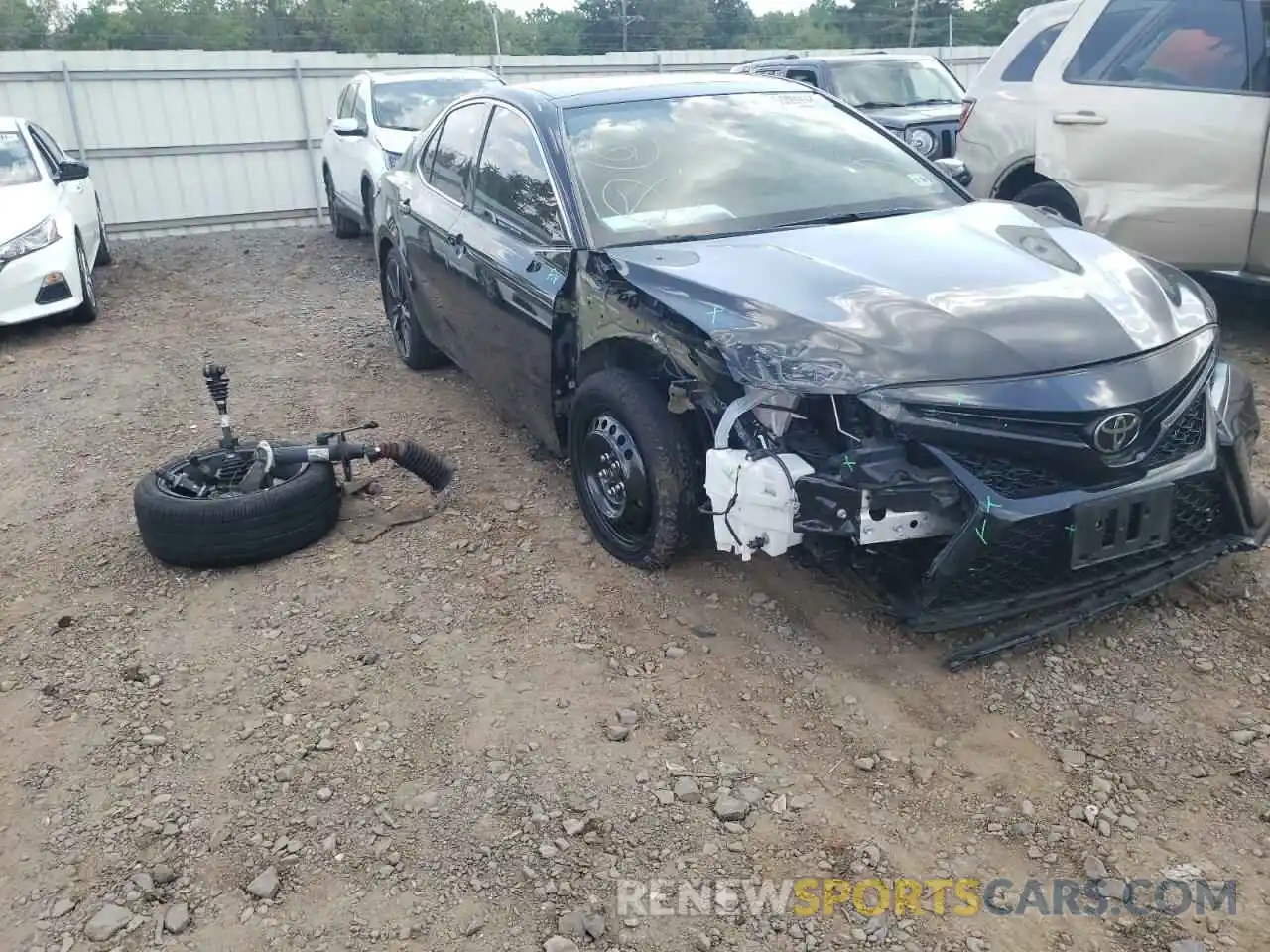 1 Фотография поврежденного автомобиля 4T1B61HK8KU184663 TOYOTA CAMRY 2019