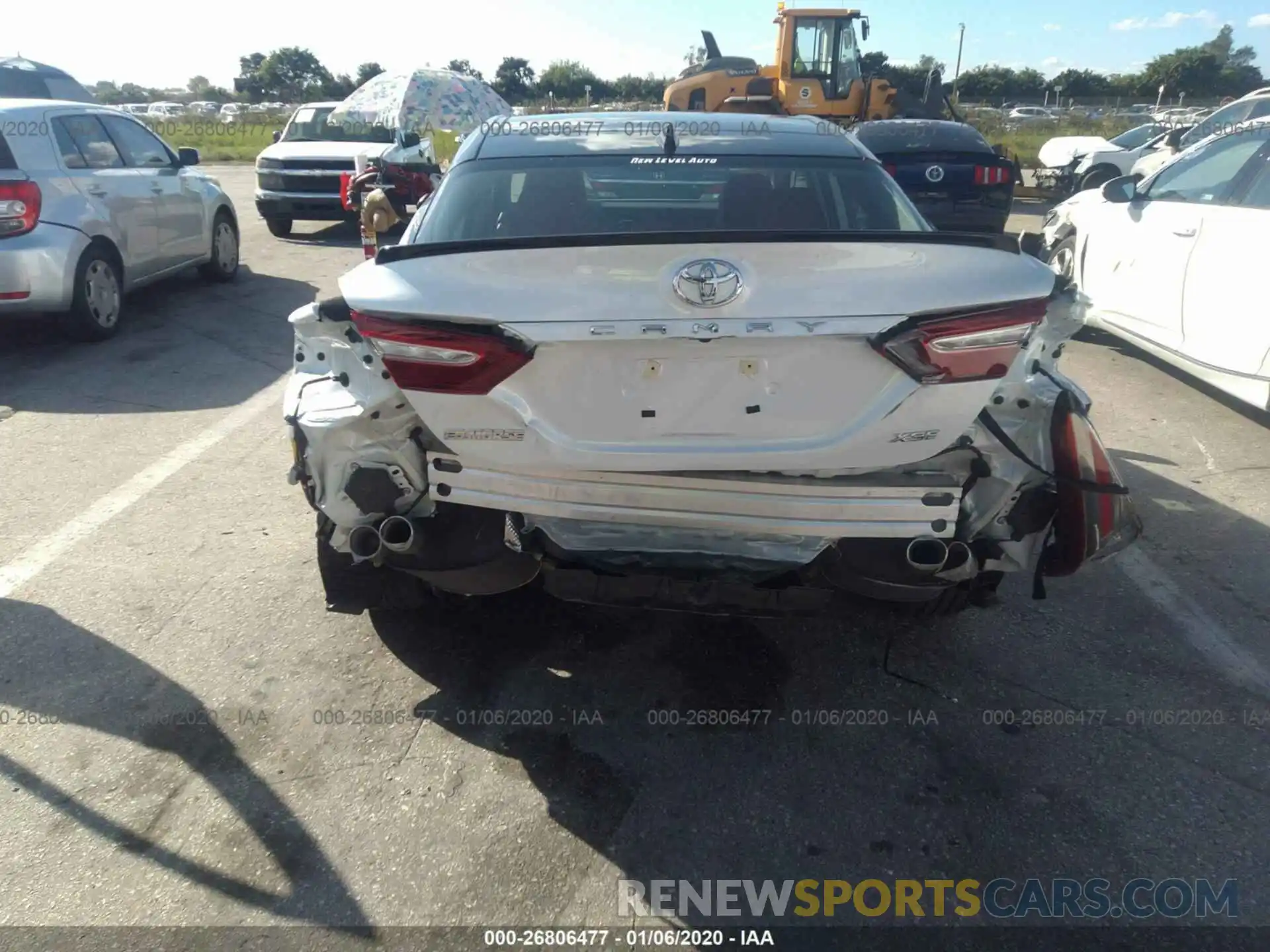 6 Photograph of a damaged car 4T1B61HK8KU185960 TOYOTA CAMRY 2019