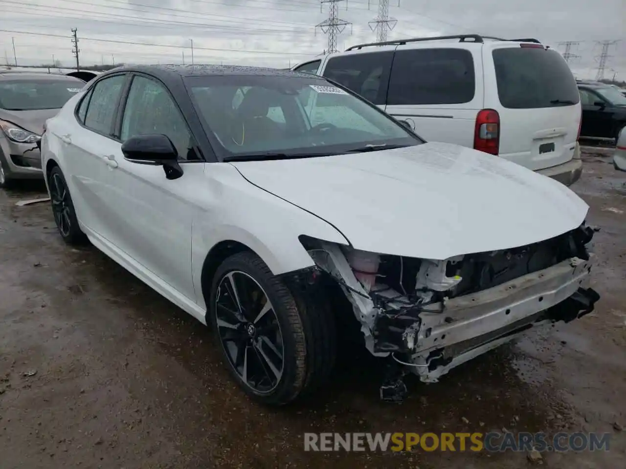 1 Photograph of a damaged car 4T1B61HK8KU188213 TOYOTA CAMRY 2019