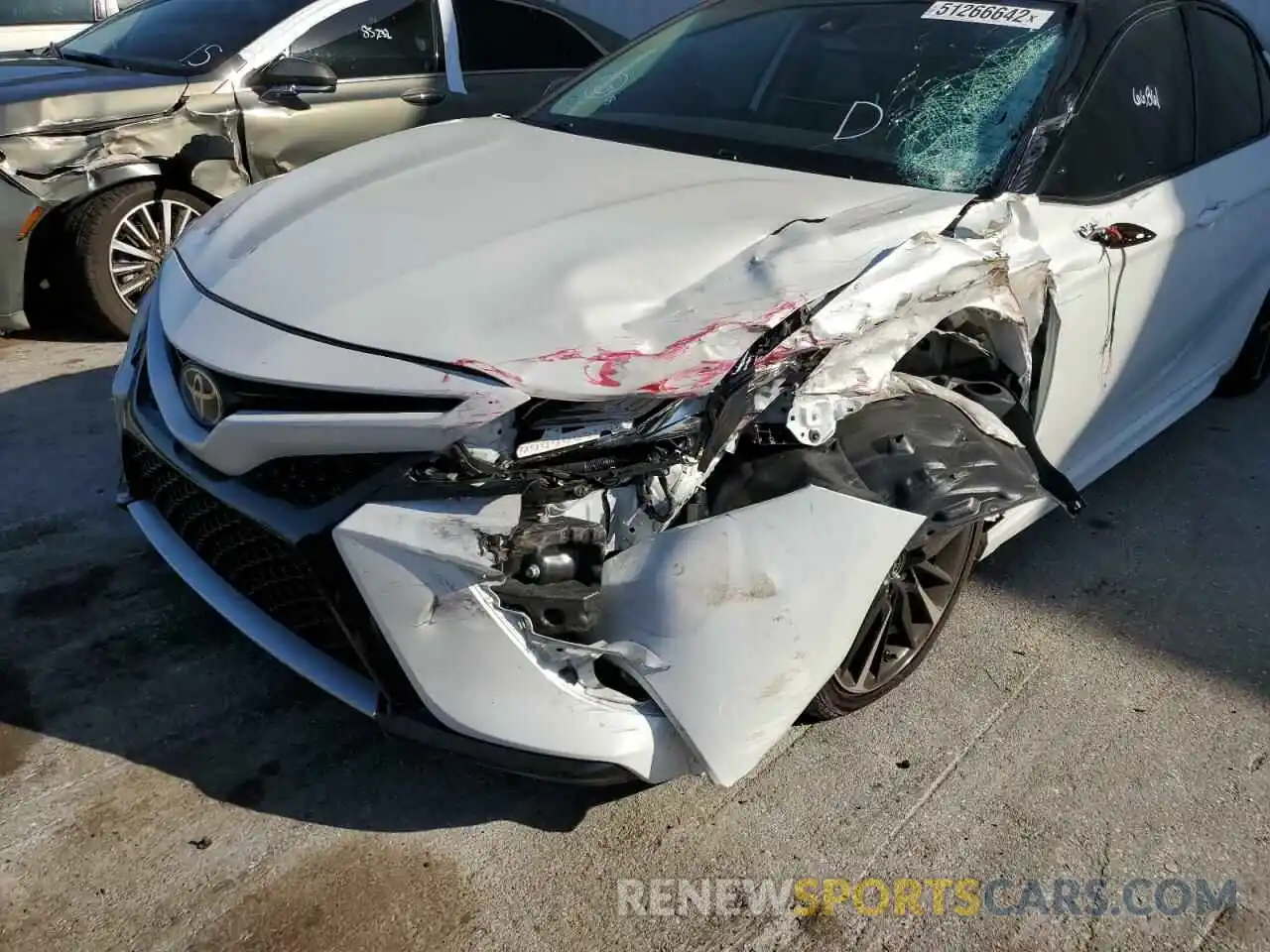 9 Photograph of a damaged car 4T1B61HK8KU197591 TOYOTA CAMRY 2019