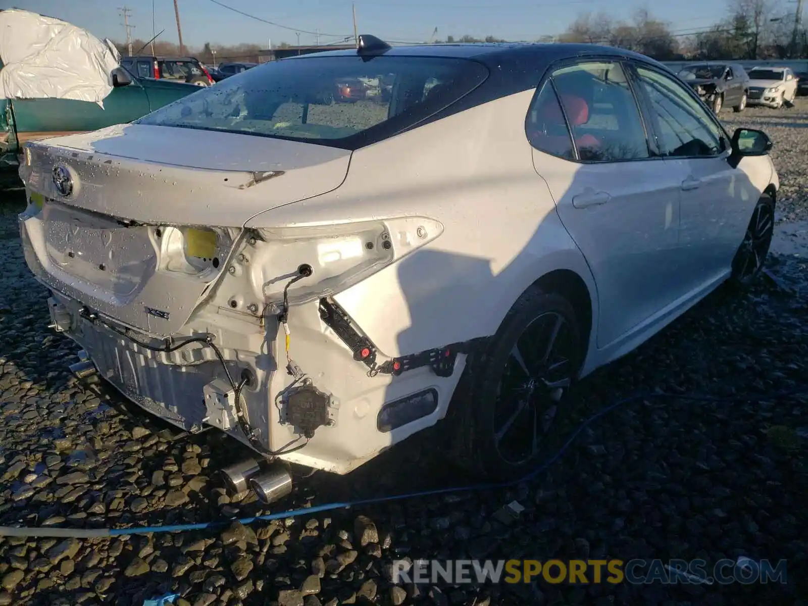 4 Photograph of a damaged car 4T1B61HK8KU201638 TOYOTA CAMRY 2019