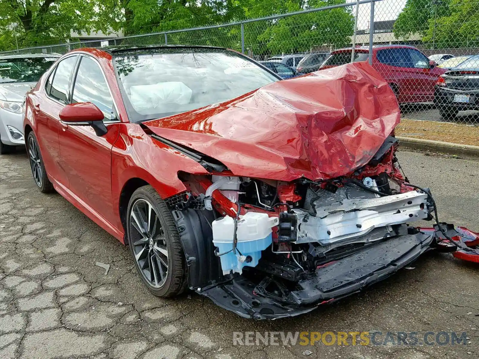 1 Photograph of a damaged car 4T1B61HK8KU202126 TOYOTA CAMRY 2019