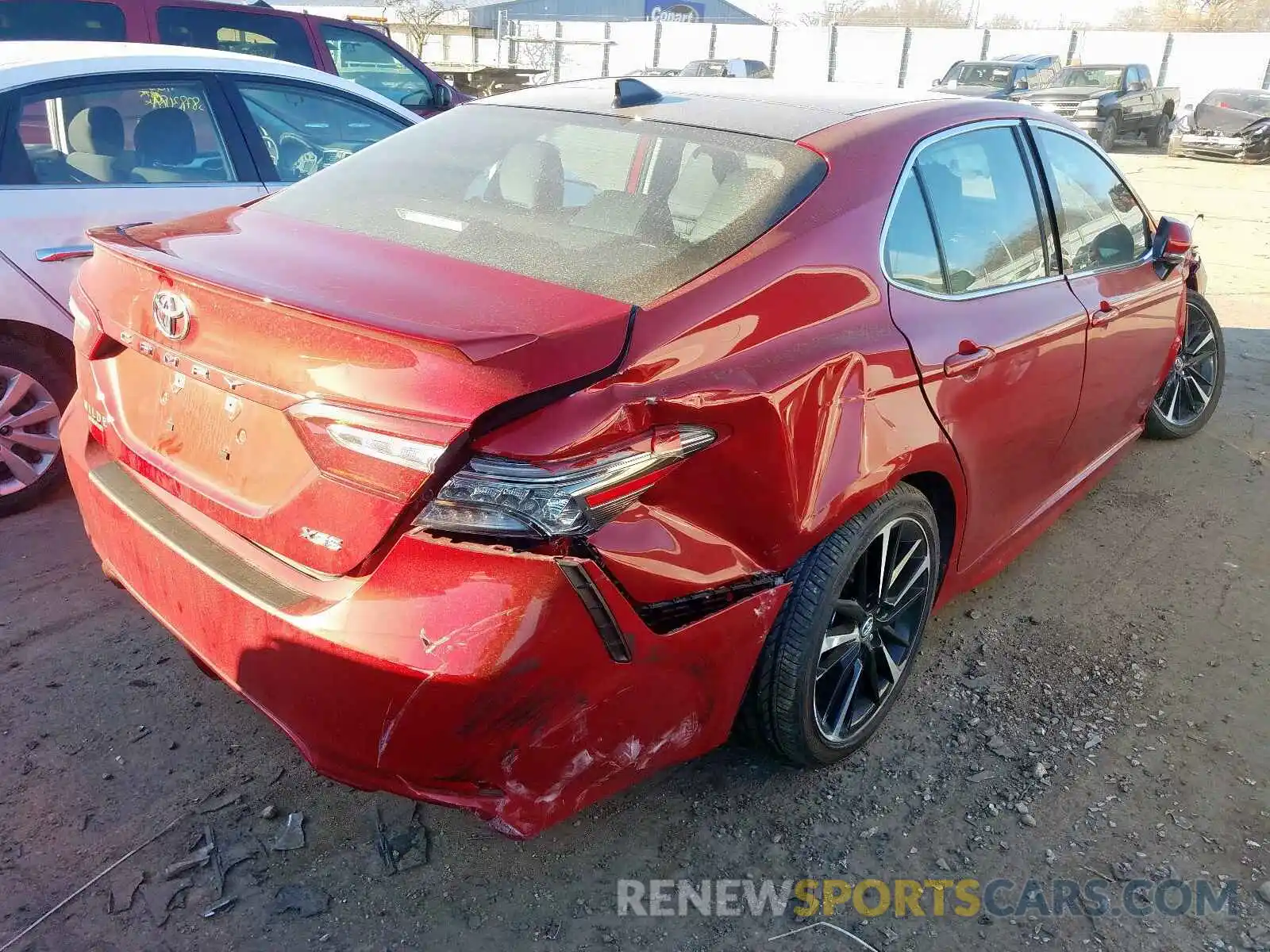 4 Photograph of a damaged car 4T1B61HK8KU205379 TOYOTA CAMRY 2019