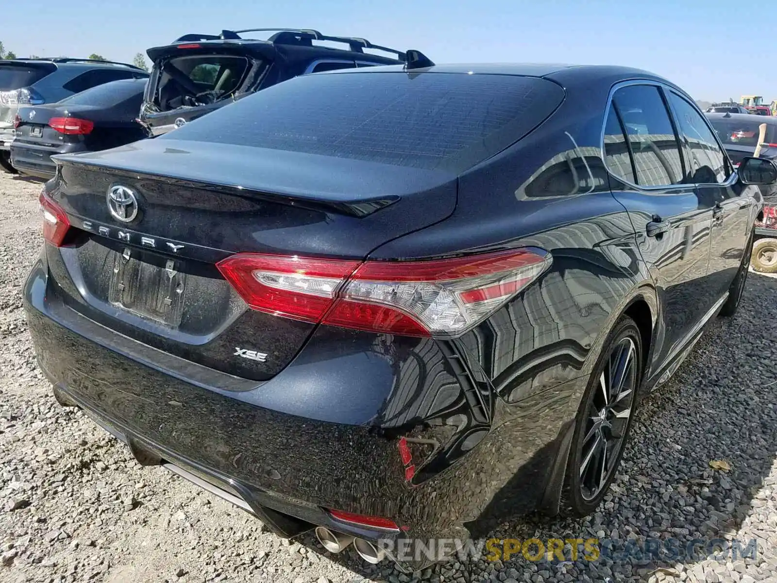 4 Photograph of a damaged car 4T1B61HK8KU213062 TOYOTA CAMRY 2019