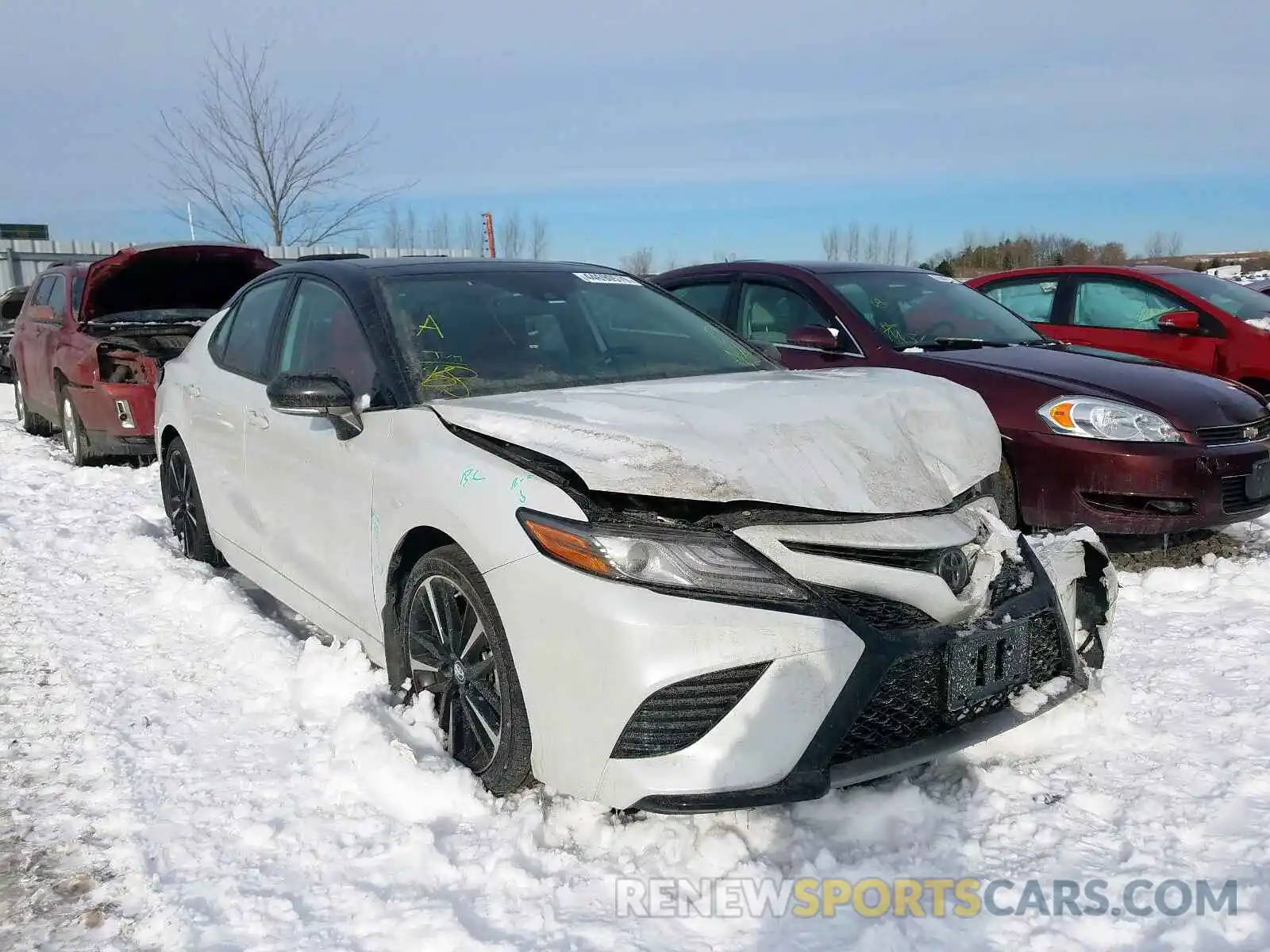 1 Photograph of a damaged car 4T1B61HK8KU231965 TOYOTA CAMRY 2019