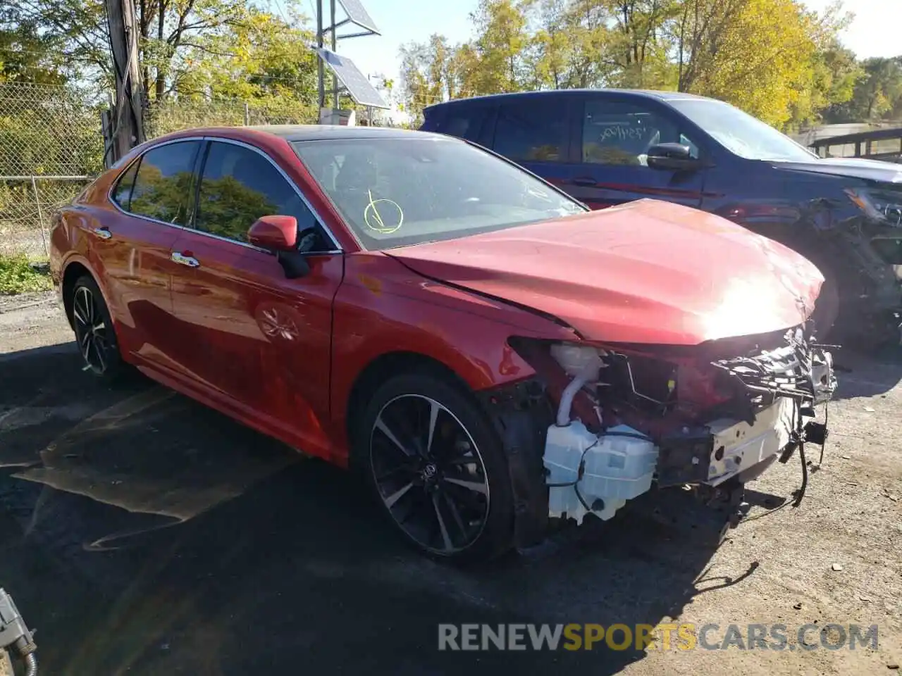 1 Photograph of a damaged car 4T1B61HK8KU246658 TOYOTA CAMRY 2019