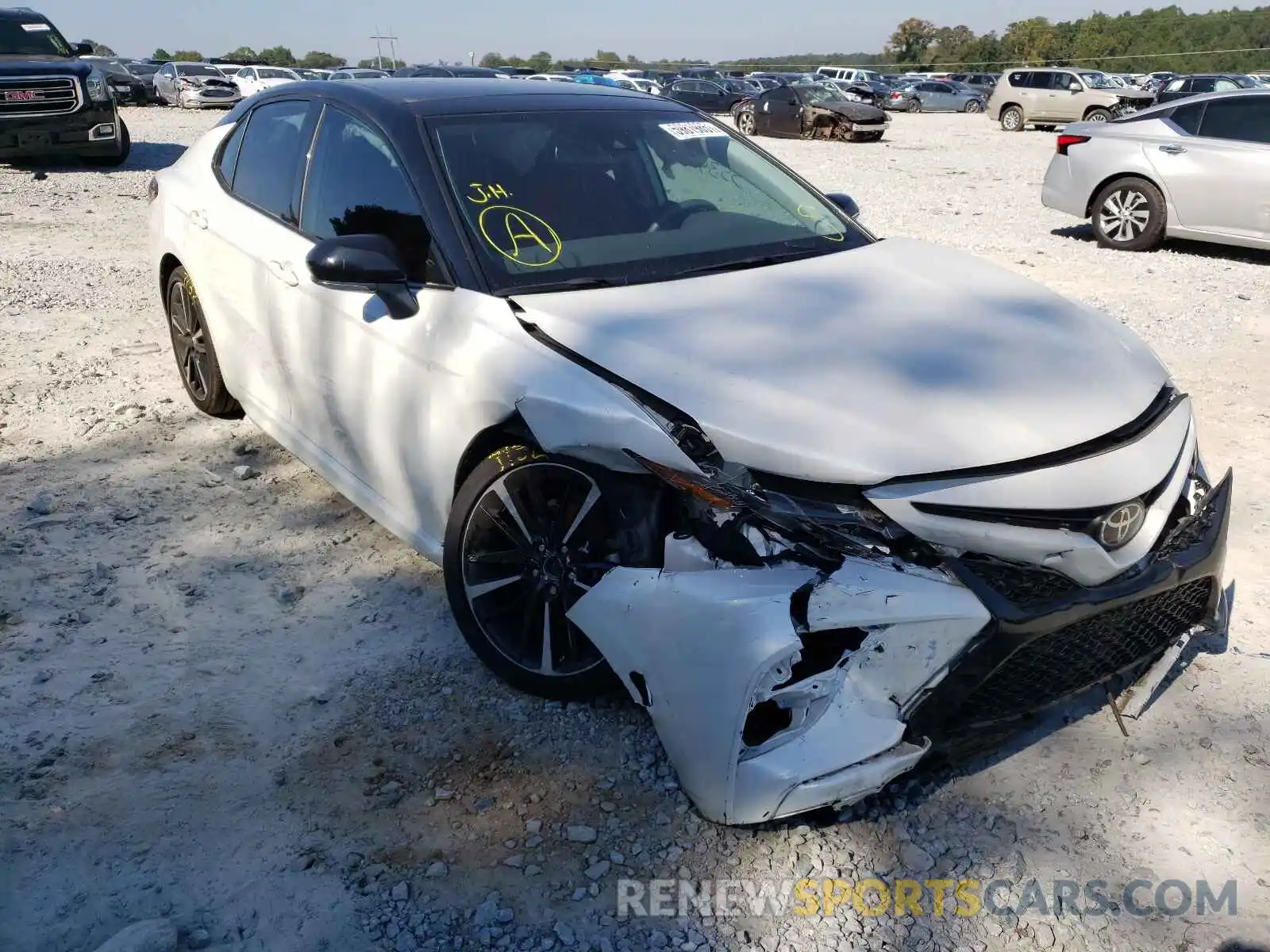 1 Photograph of a damaged car 4T1B61HK8KU247163 TOYOTA CAMRY 2019