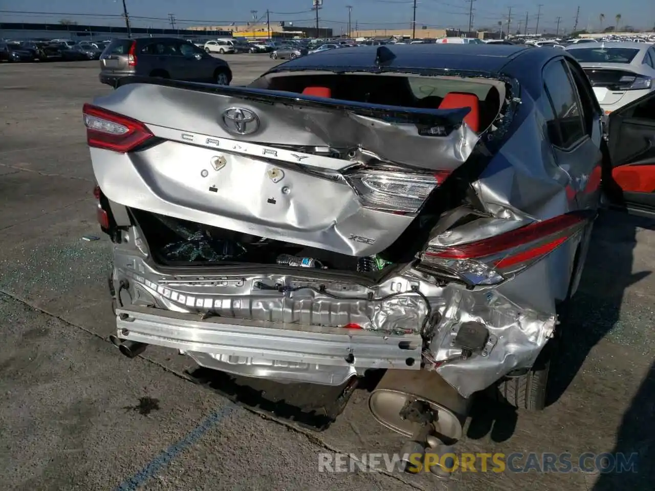 9 Photograph of a damaged car 4T1B61HK8KU257045 TOYOTA CAMRY 2019