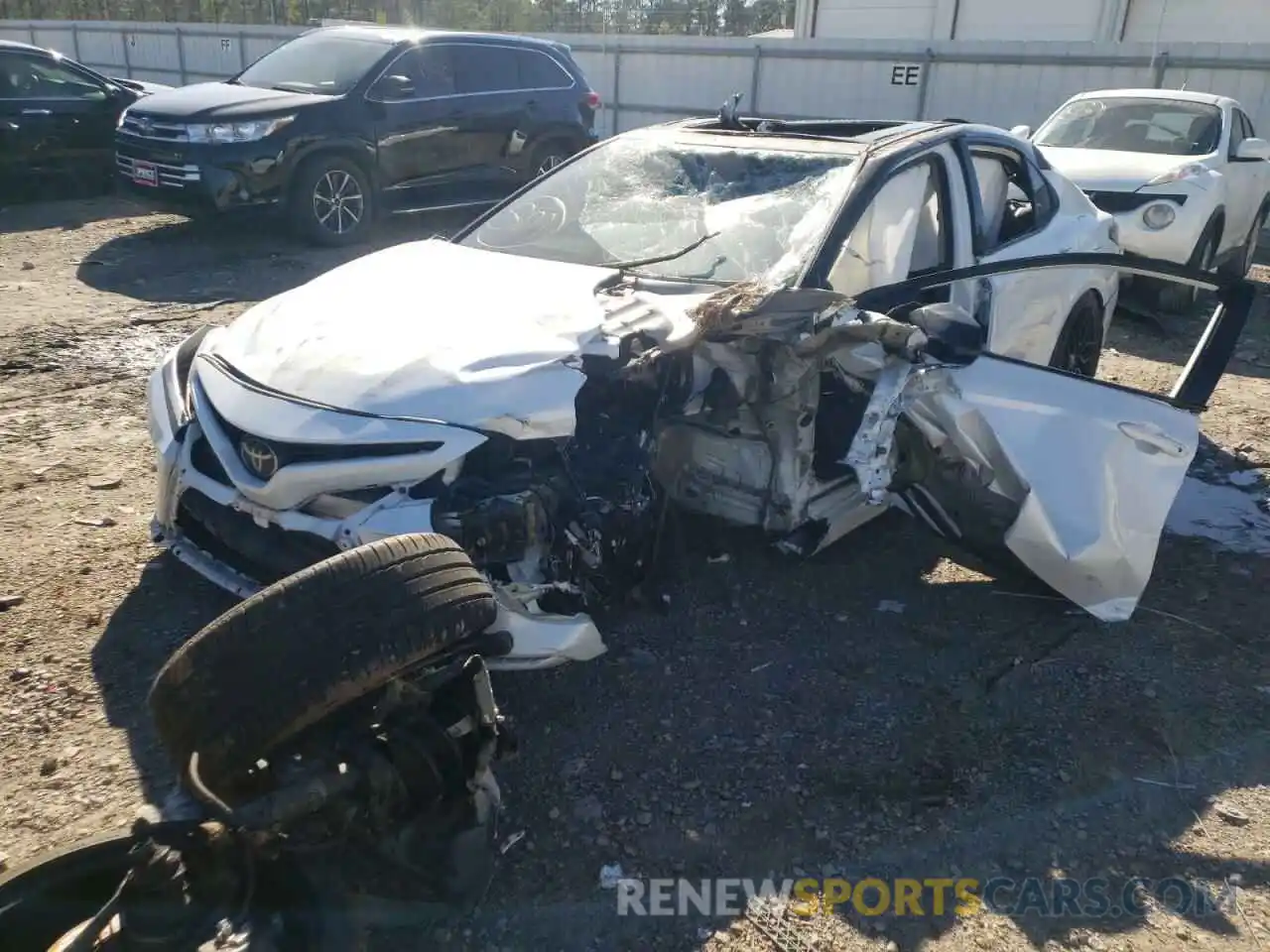 2 Photograph of a damaged car 4T1B61HK8KU261001 TOYOTA CAMRY 2019