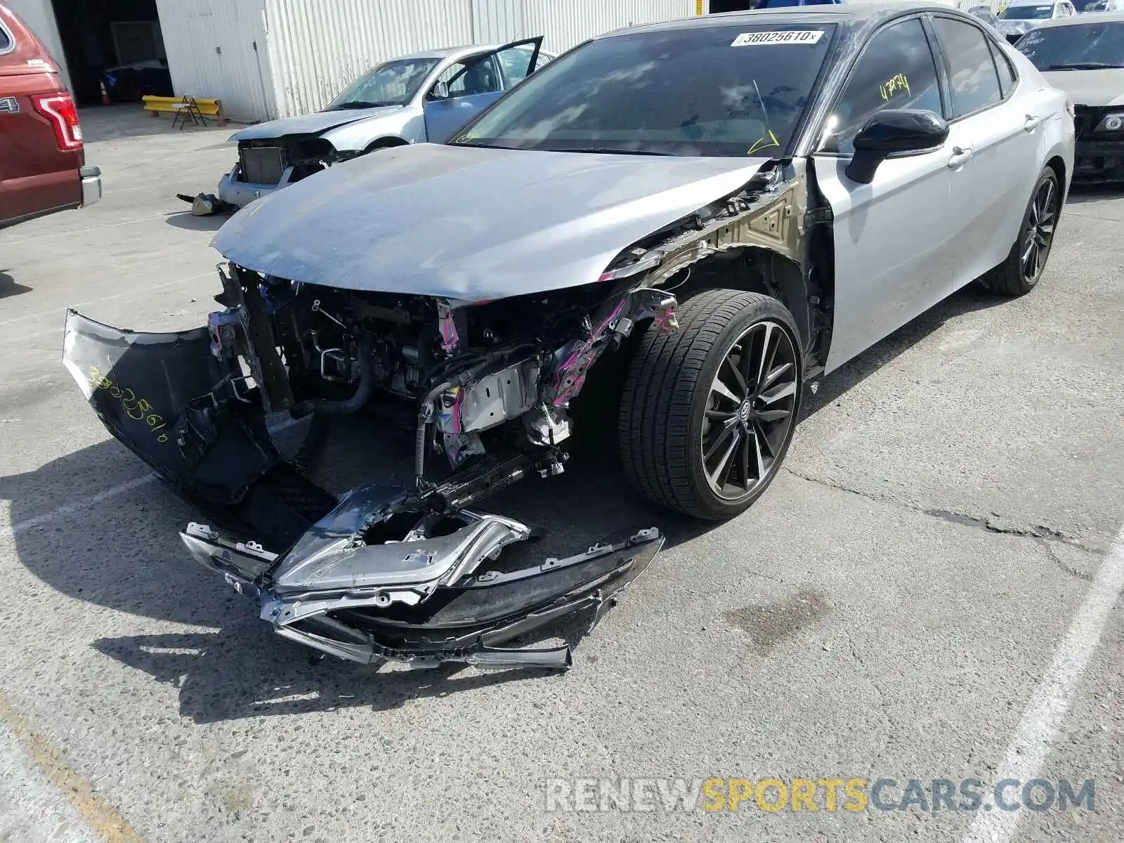 2 Photograph of a damaged car 4T1B61HK8KU264691 TOYOTA CAMRY 2019