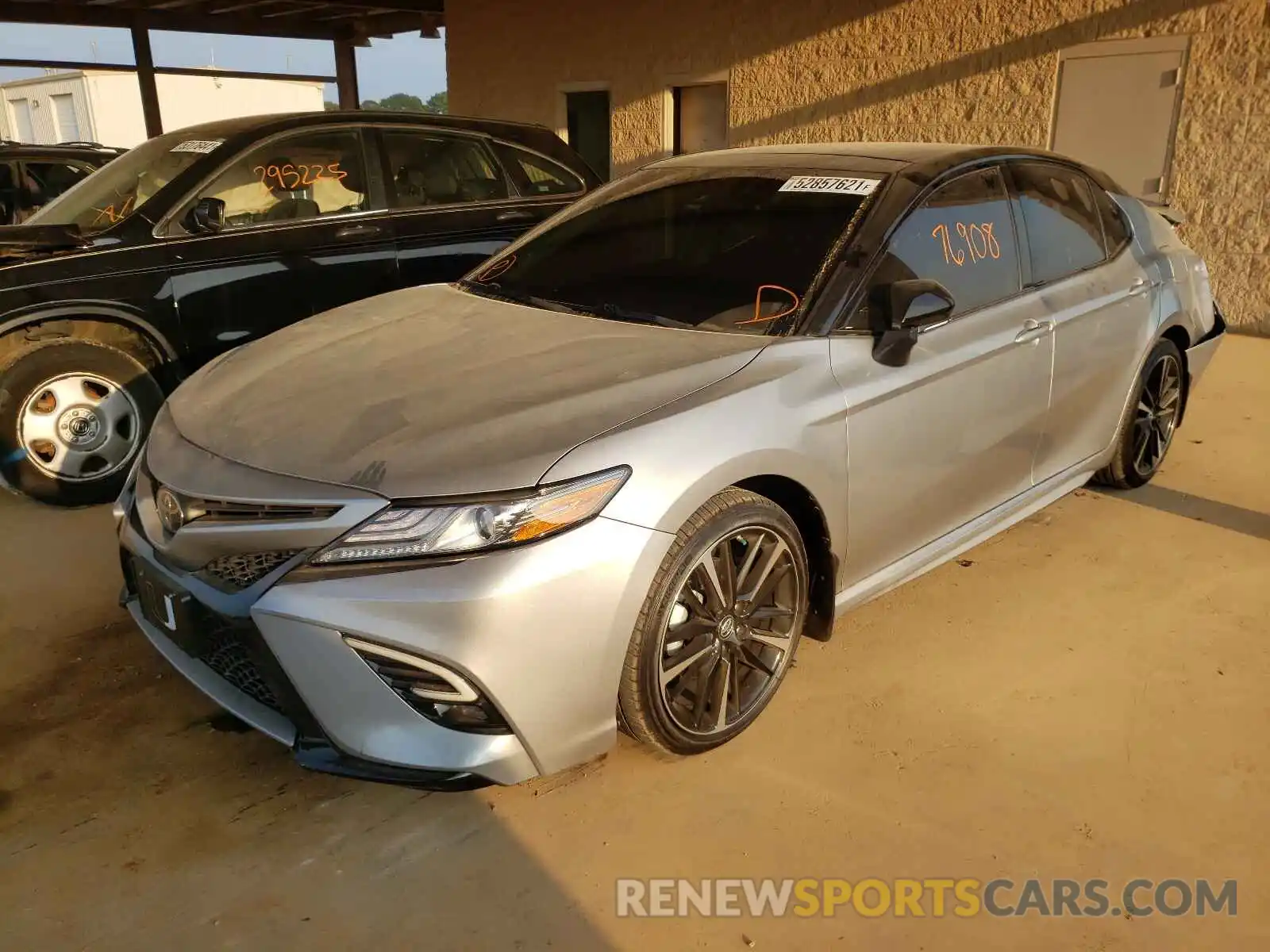 2 Photograph of a damaged car 4T1B61HK8KU272886 TOYOTA CAMRY 2019