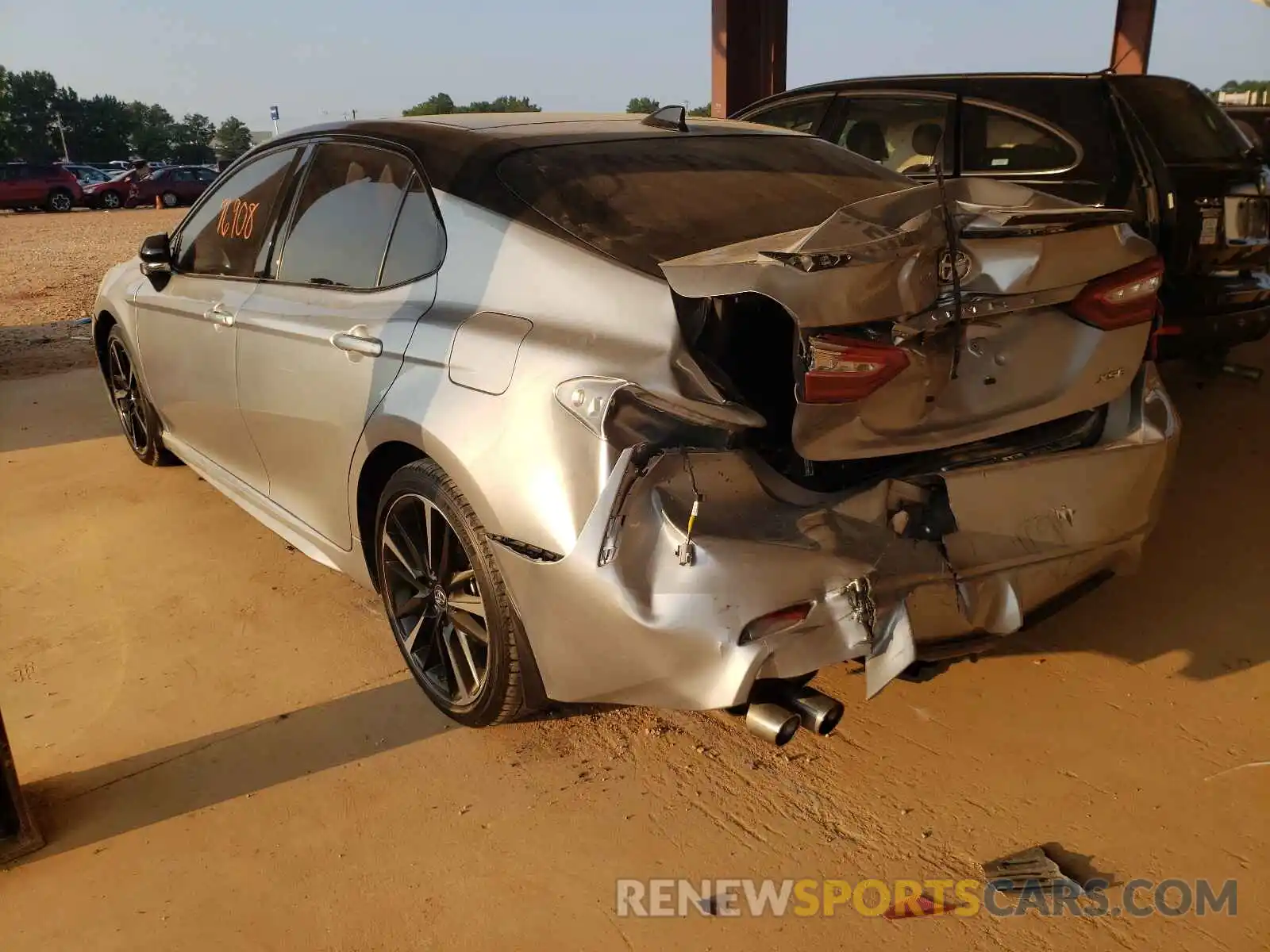 3 Photograph of a damaged car 4T1B61HK8KU272886 TOYOTA CAMRY 2019