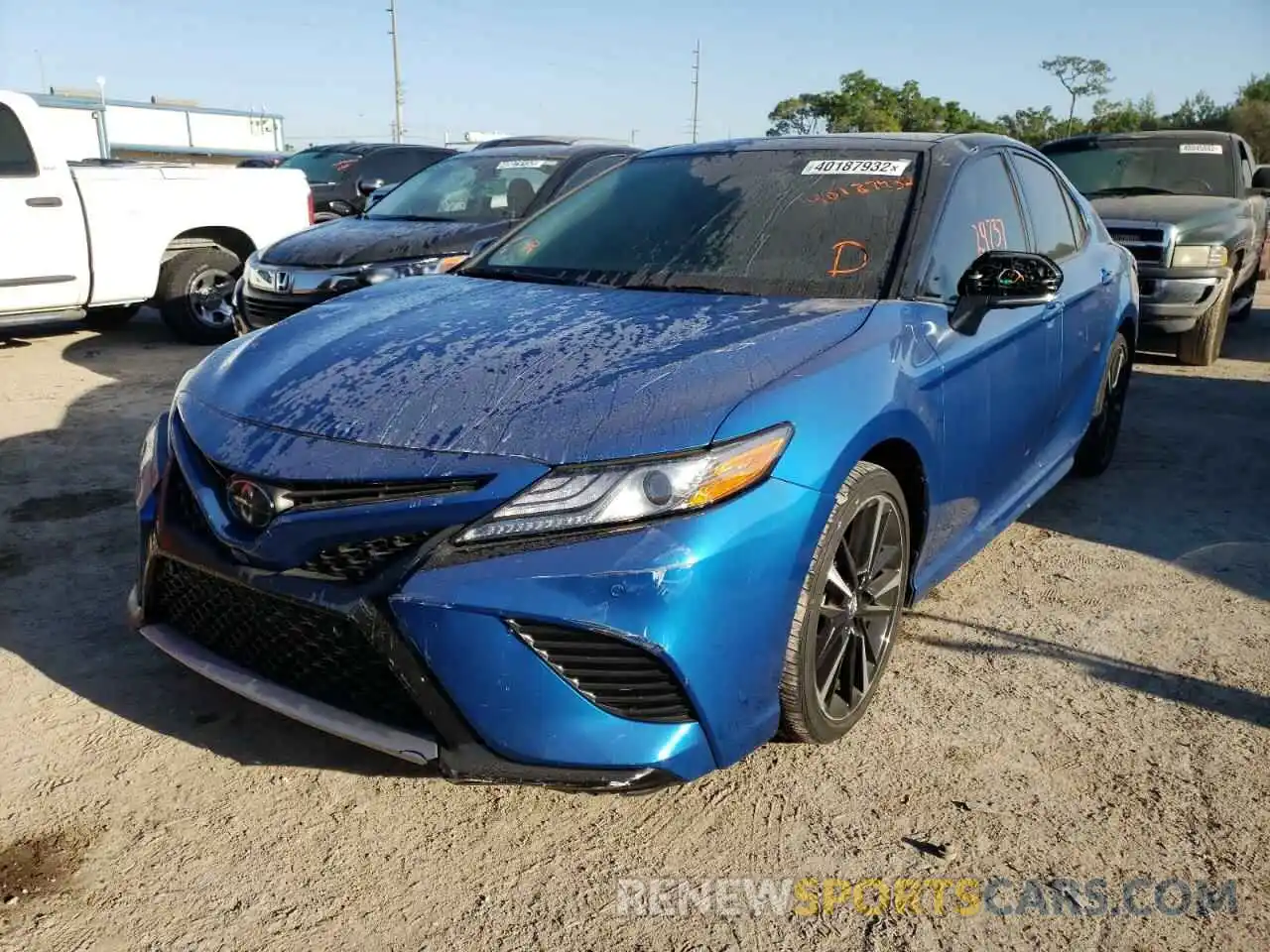 2 Photograph of a damaged car 4T1B61HK8KU281958 TOYOTA CAMRY 2019