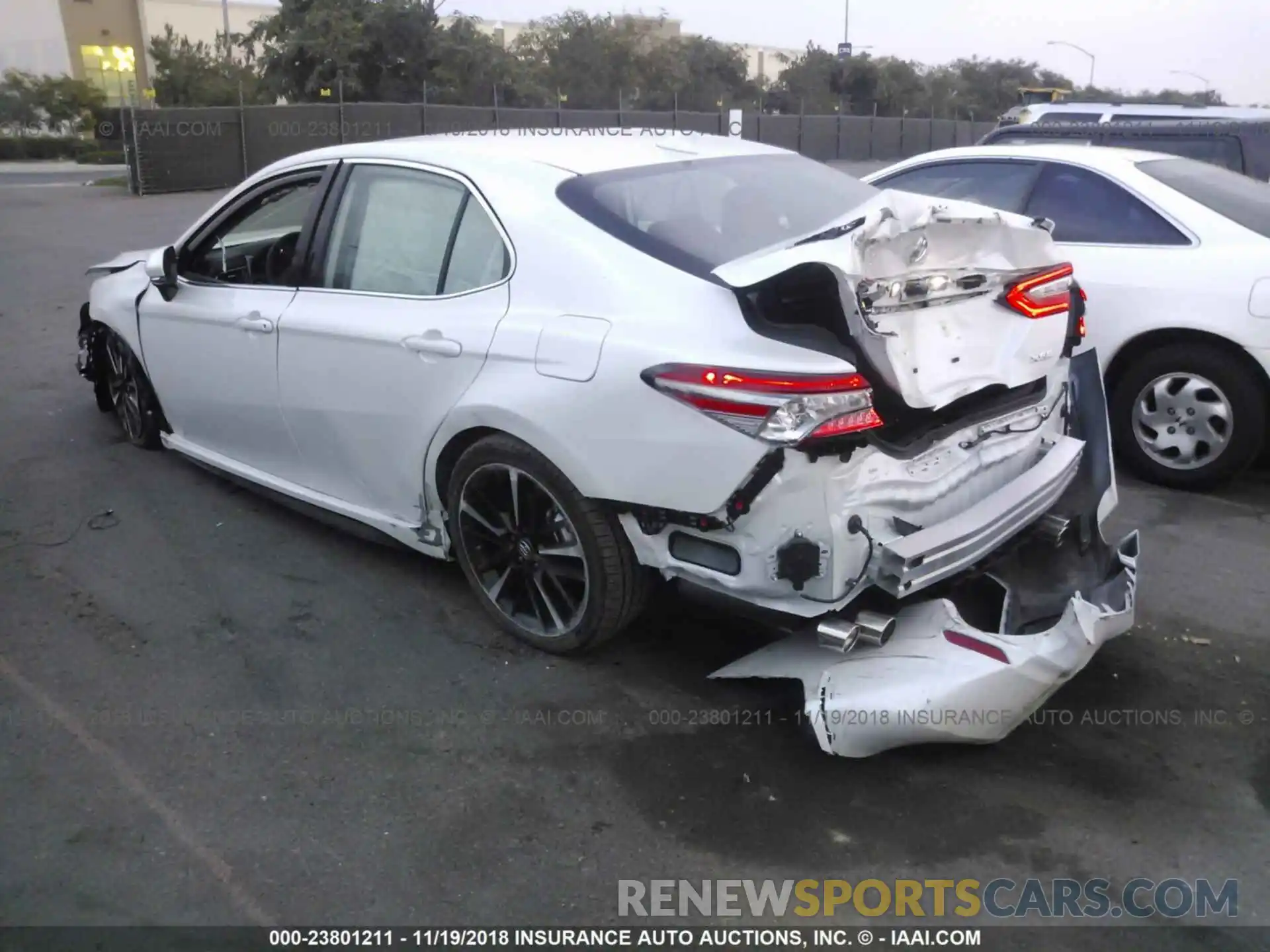 3 Photograph of a damaged car 4T1B61HK8KU681163 TOYOTA CAMRY 2019