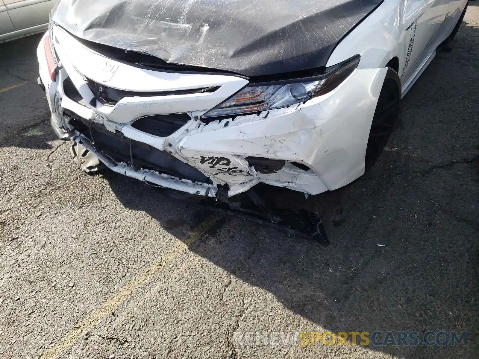 9 Photograph of a damaged car 4T1B61HK8KU691966 TOYOTA CAMRY 2019