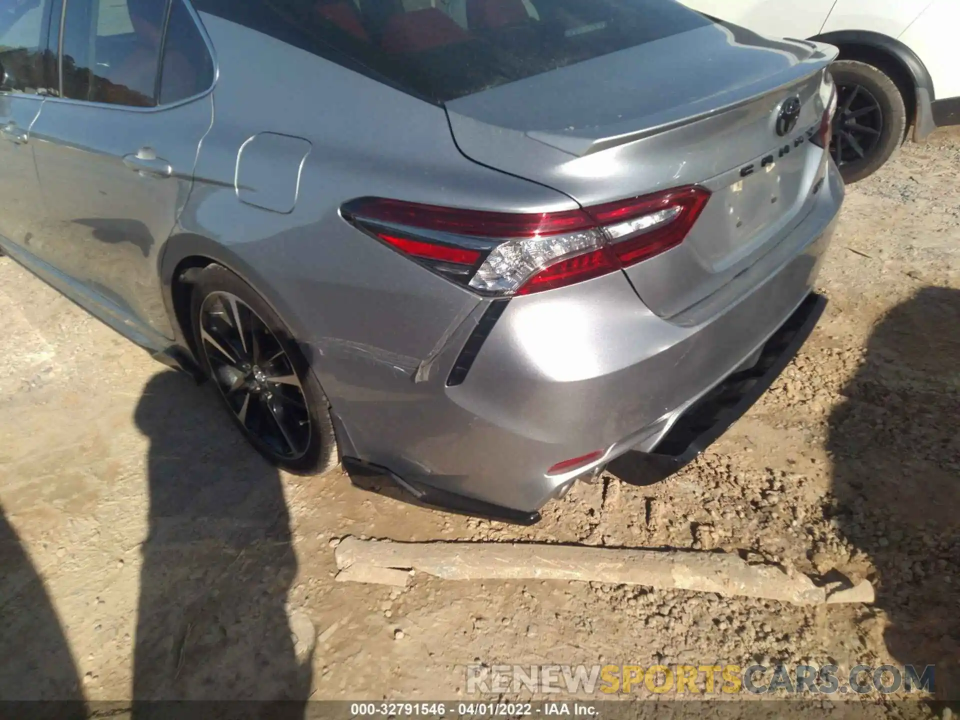 6 Фотография поврежденного автомобиля 4T1B61HK8KU699940 TOYOTA CAMRY 2019