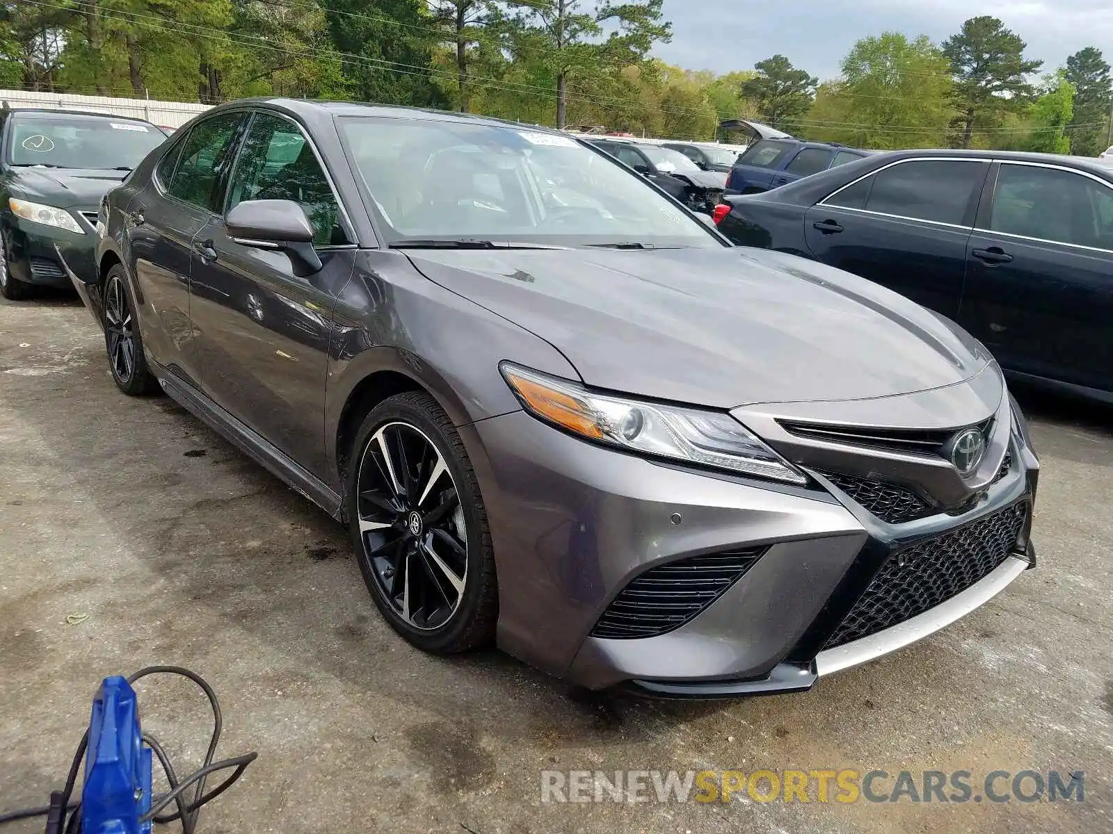 1 Photograph of a damaged car 4T1B61HK8KU702139 TOYOTA CAMRY 2019