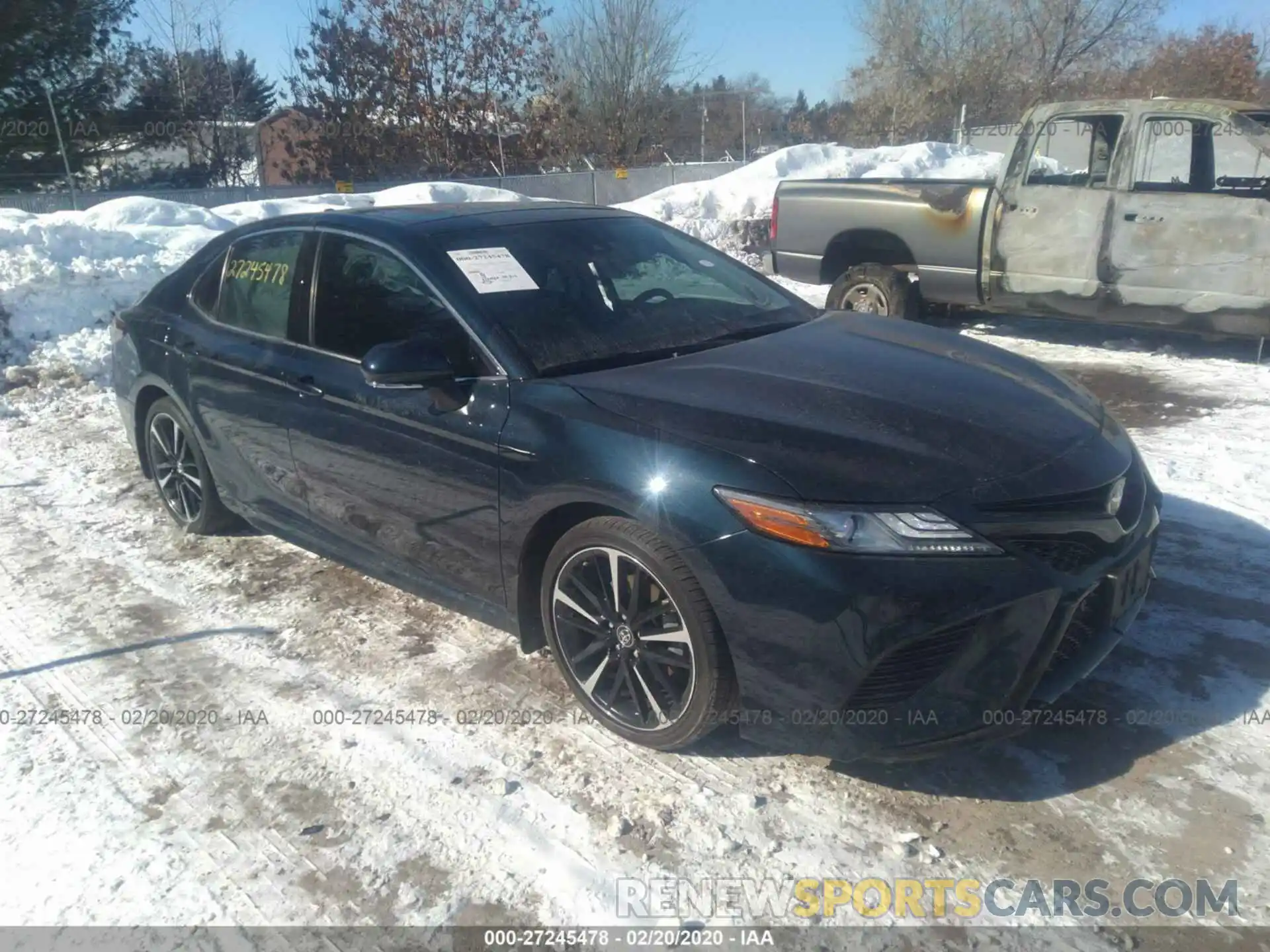 1 Photograph of a damaged car 4T1B61HK8KU702156 TOYOTA CAMRY 2019