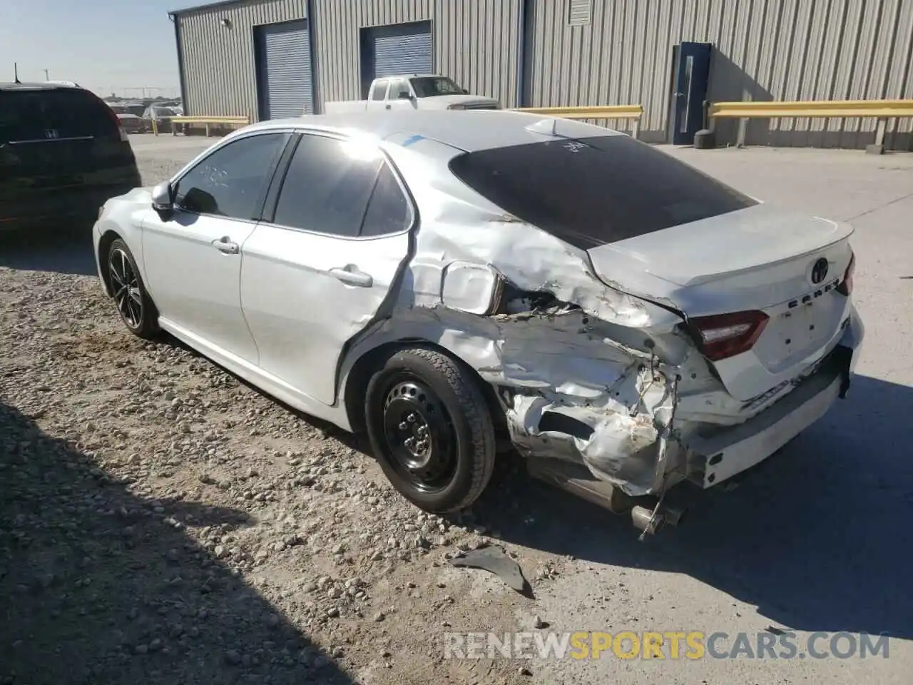 3 Photograph of a damaged car 4T1B61HK8KU704389 TOYOTA CAMRY 2019