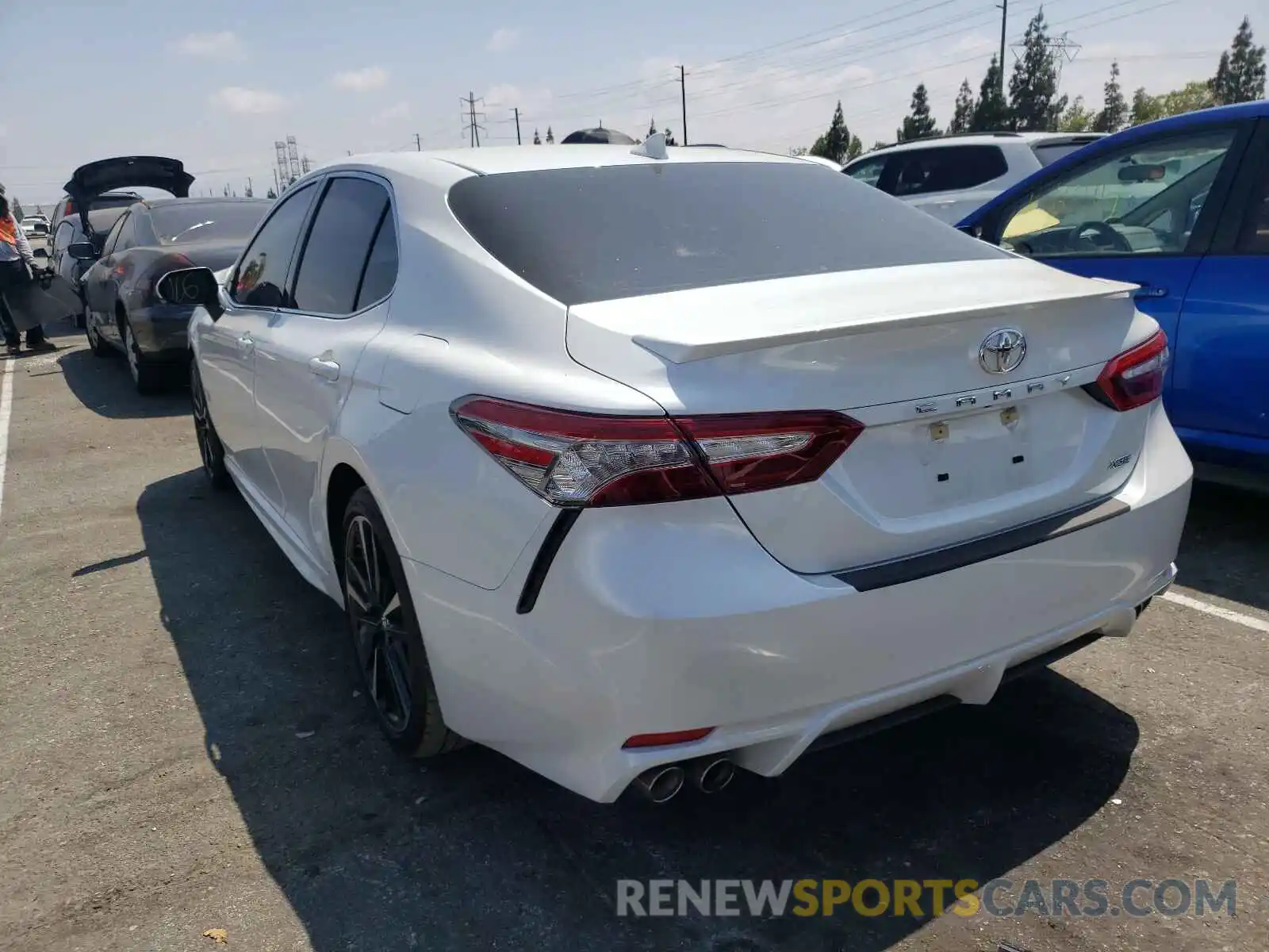 3 Photograph of a damaged car 4T1B61HK8KU715909 TOYOTA CAMRY 2019