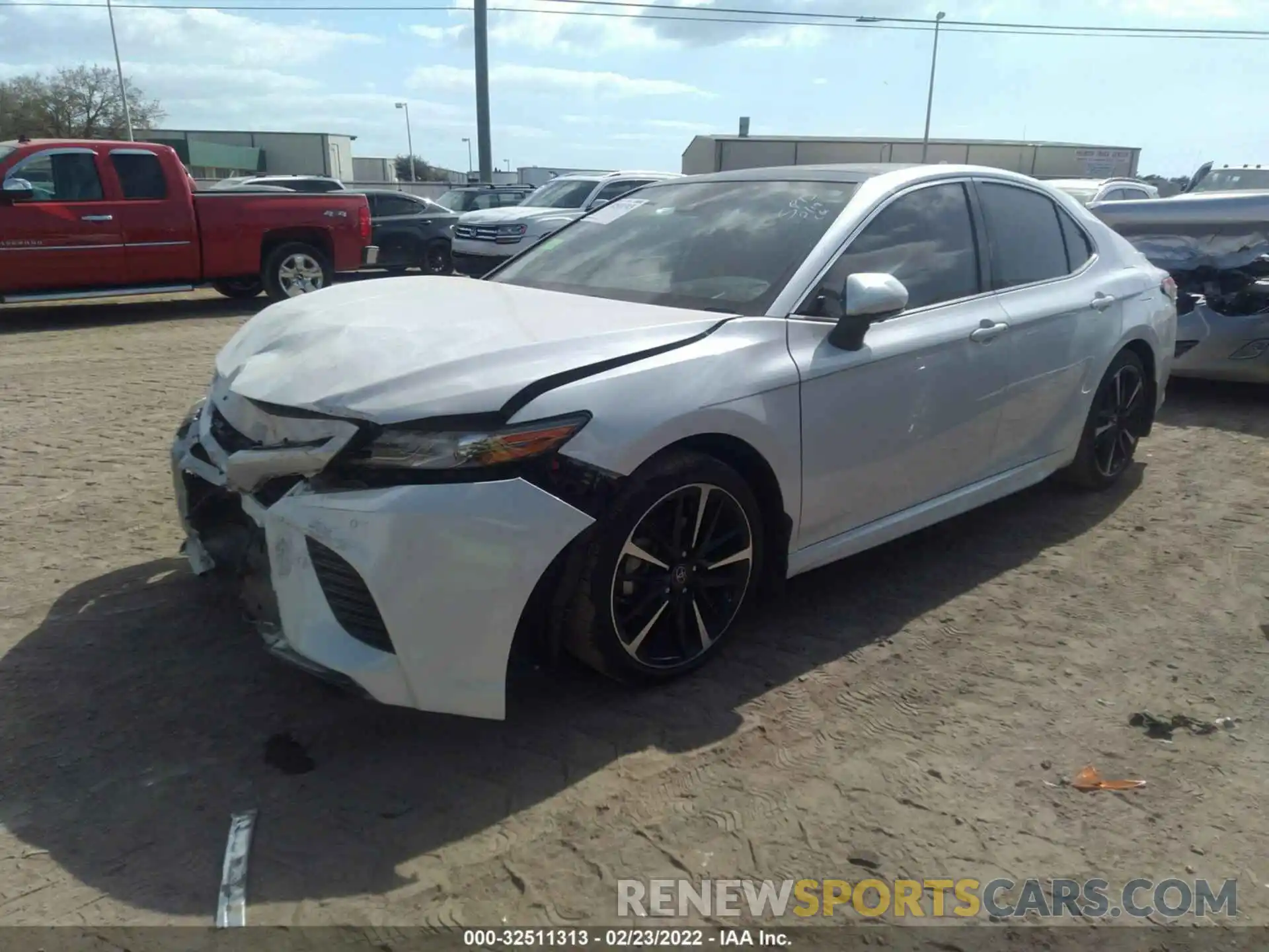 2 Photograph of a damaged car 4T1B61HK8KU717529 TOYOTA CAMRY 2019