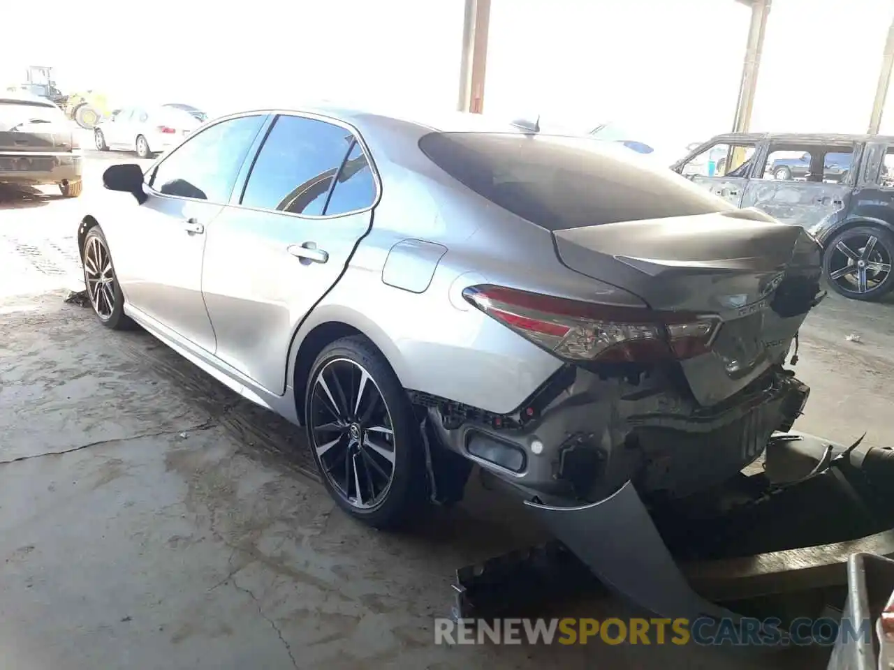 3 Photograph of a damaged car 4T1B61HK8KU721628 TOYOTA CAMRY 2019