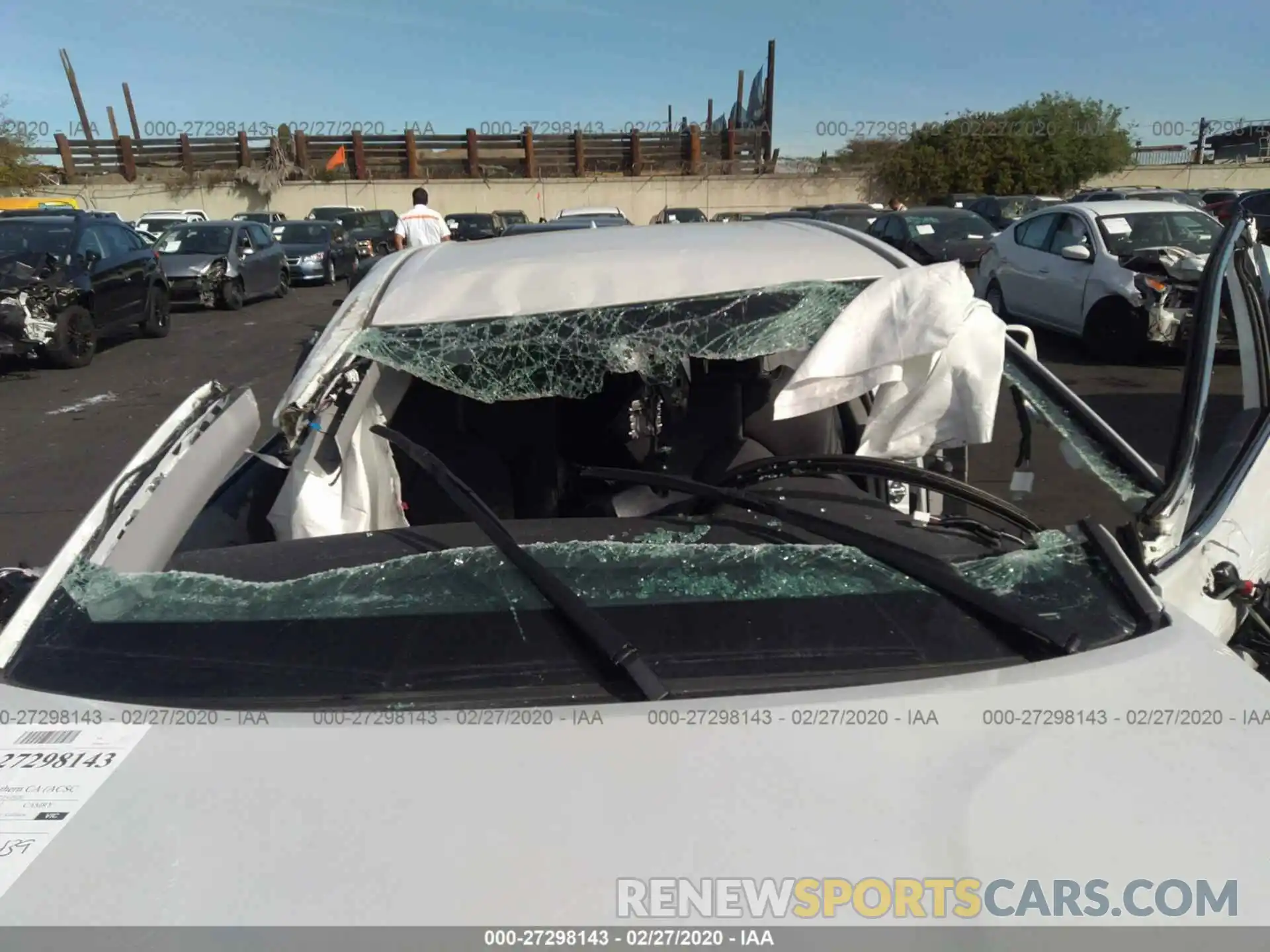 6 Photograph of a damaged car 4T1B61HK8KU724884 TOYOTA CAMRY 2019