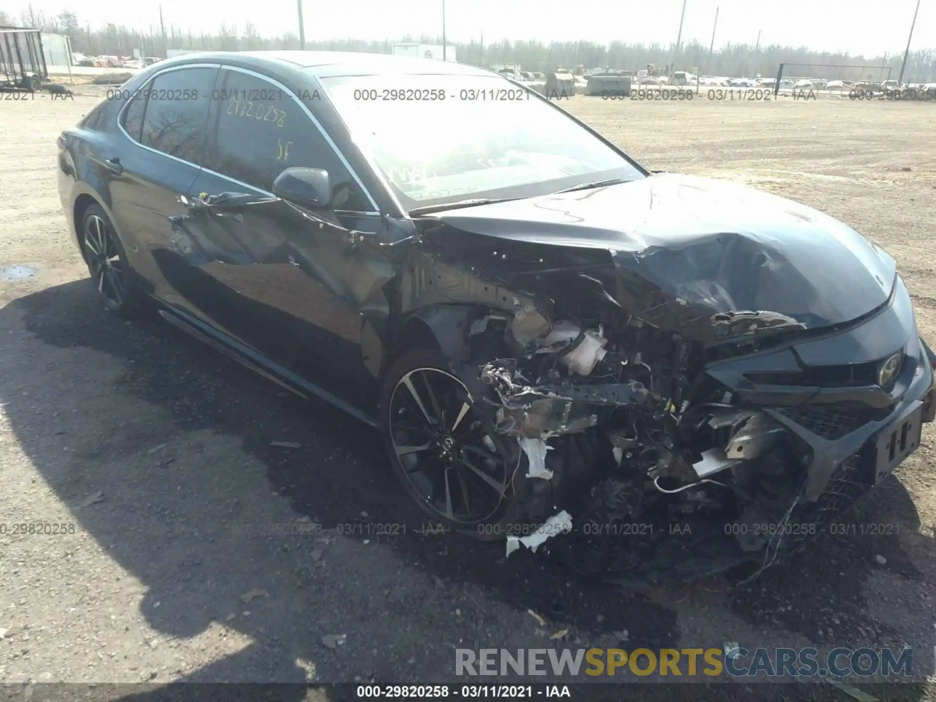 1 Photograph of a damaged car 4T1B61HK8KU733746 TOYOTA CAMRY 2019