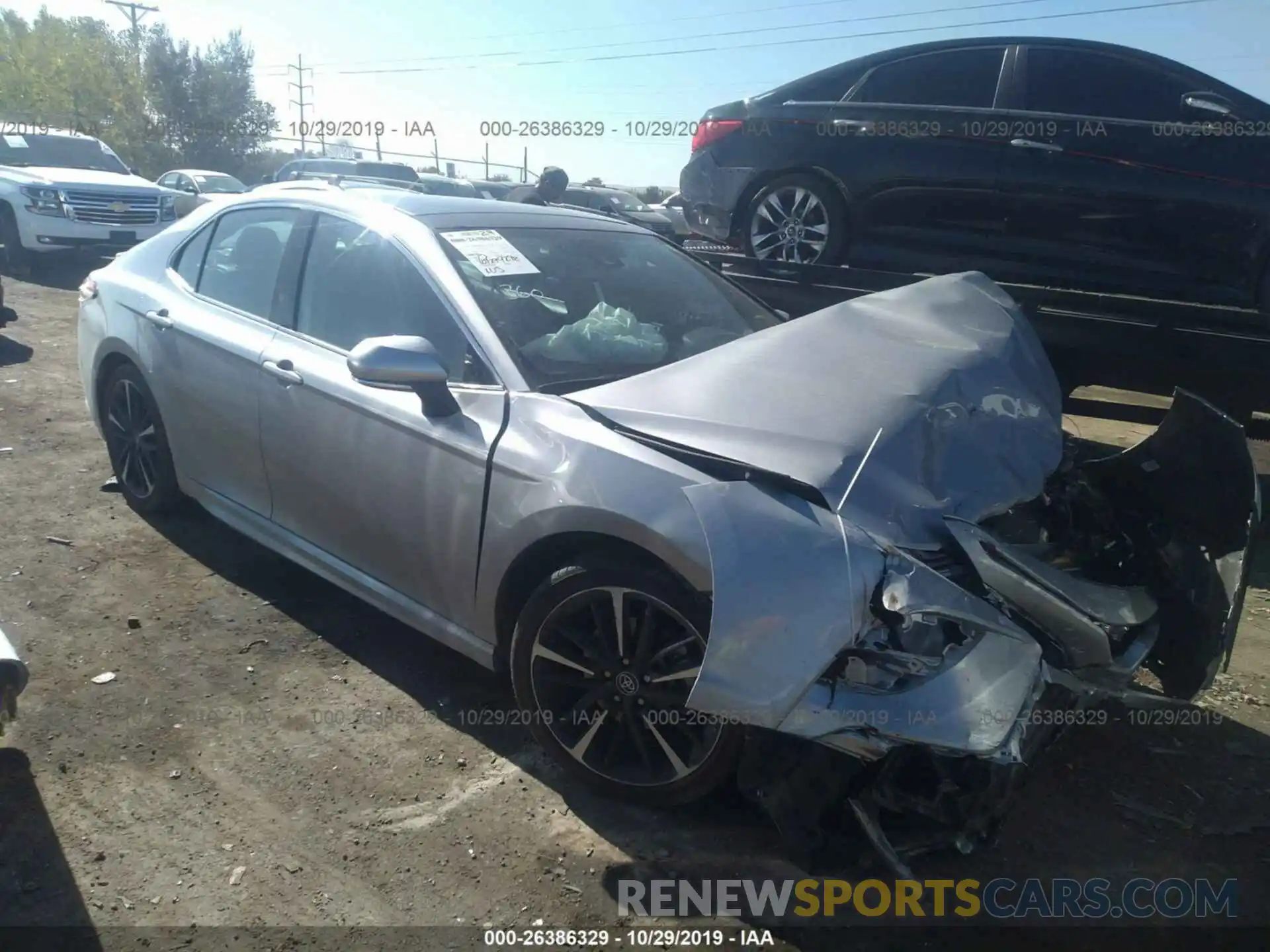 1 Photograph of a damaged car 4T1B61HK8KU742530 TOYOTA CAMRY 2019