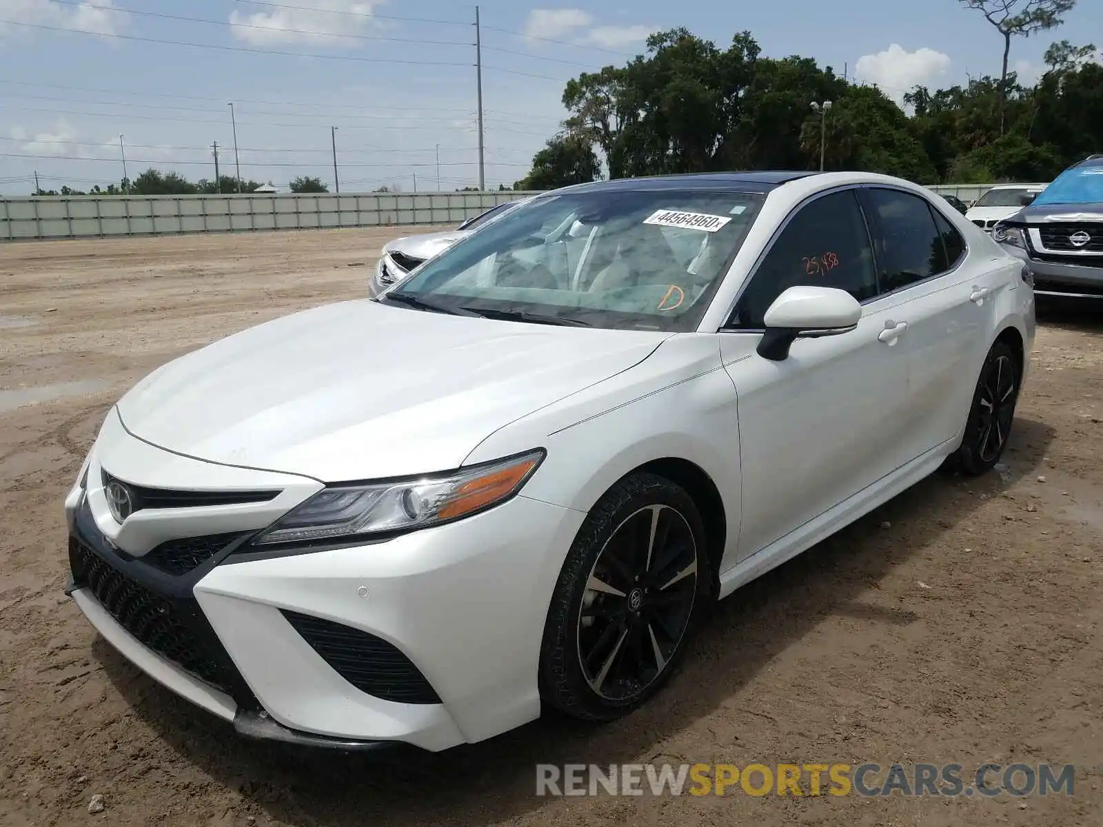 2 Photograph of a damaged car 4T1B61HK8KU756802 TOYOTA CAMRY 2019