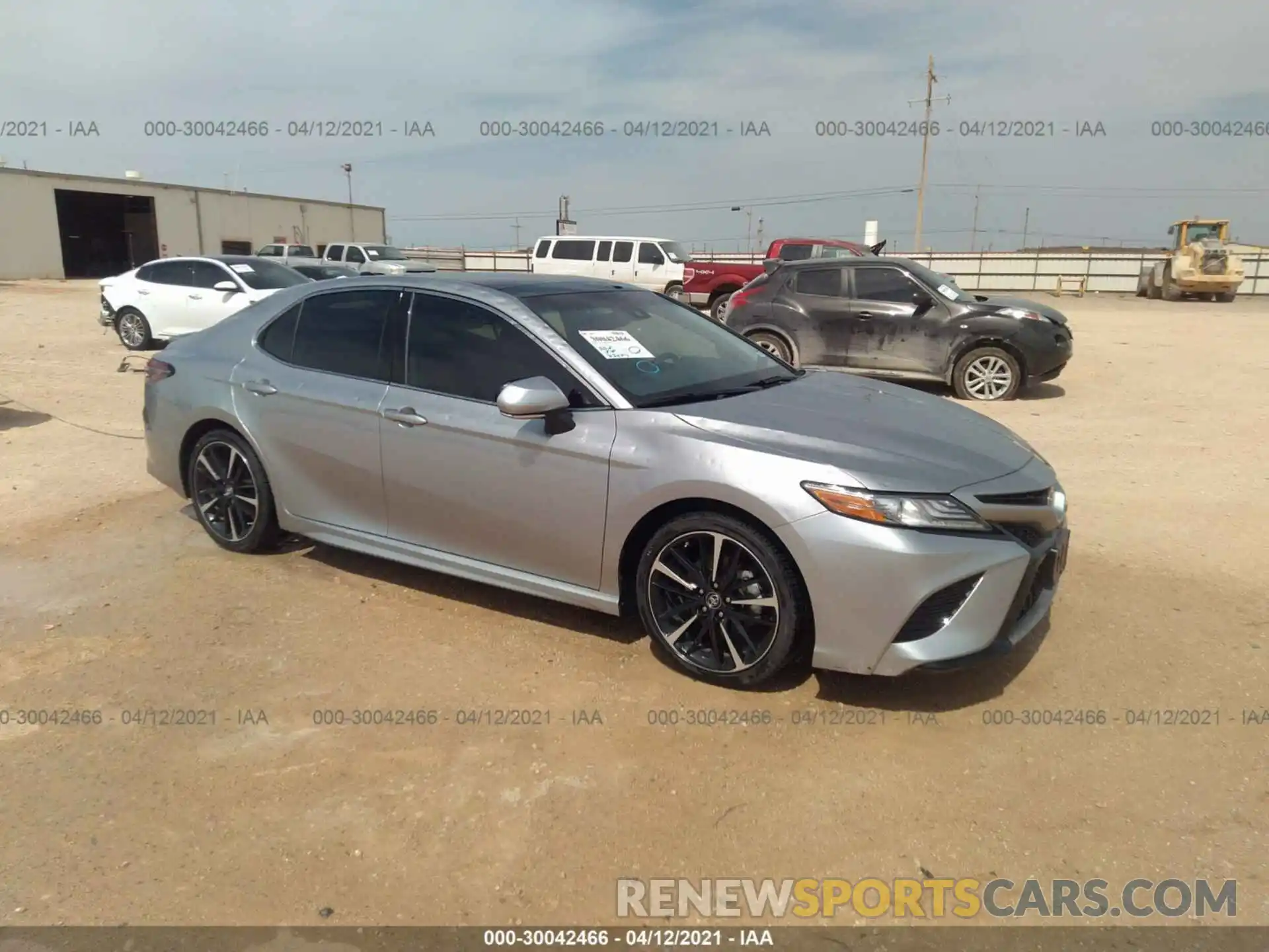 1 Photograph of a damaged car 4T1B61HK8KU772787 TOYOTA CAMRY 2019