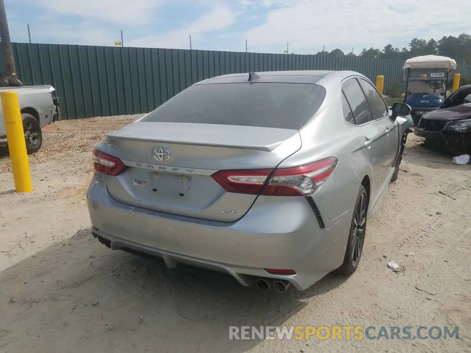 4 Photograph of a damaged car 4T1B61HK8KU802628 TOYOTA CAMRY 2019