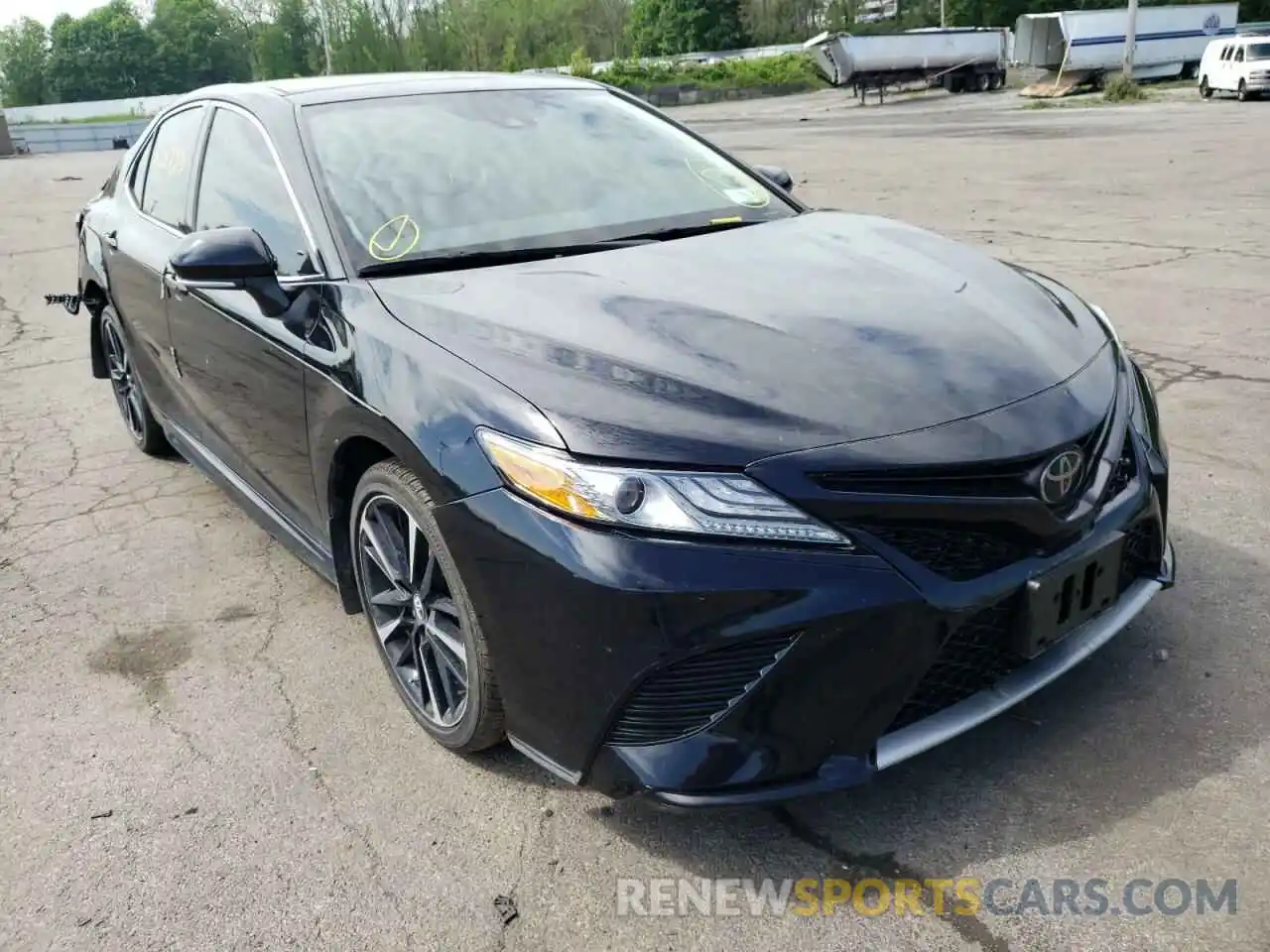 1 Photograph of a damaged car 4T1B61HK8KU805187 TOYOTA CAMRY 2019