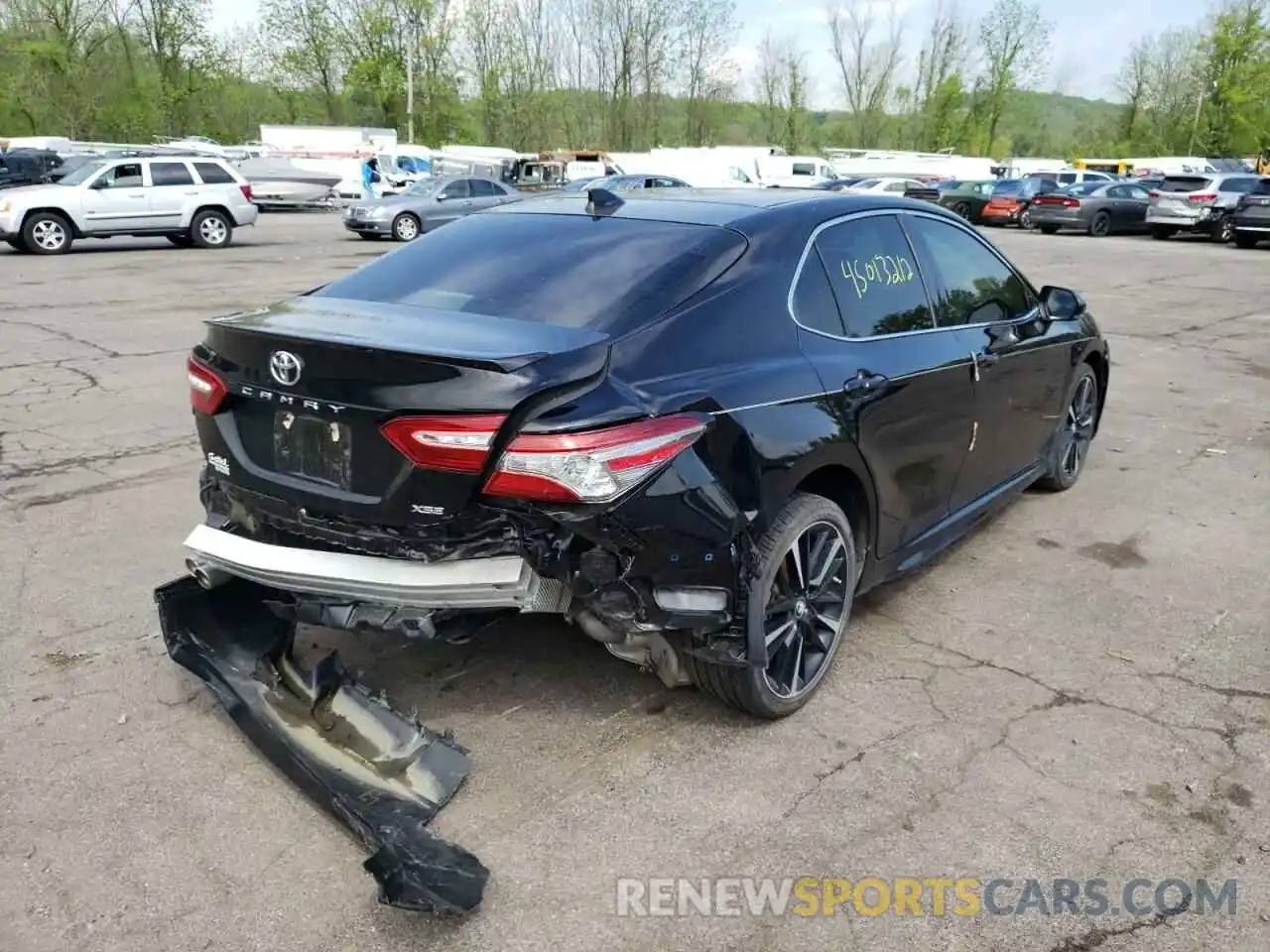 4 Photograph of a damaged car 4T1B61HK8KU805187 TOYOTA CAMRY 2019