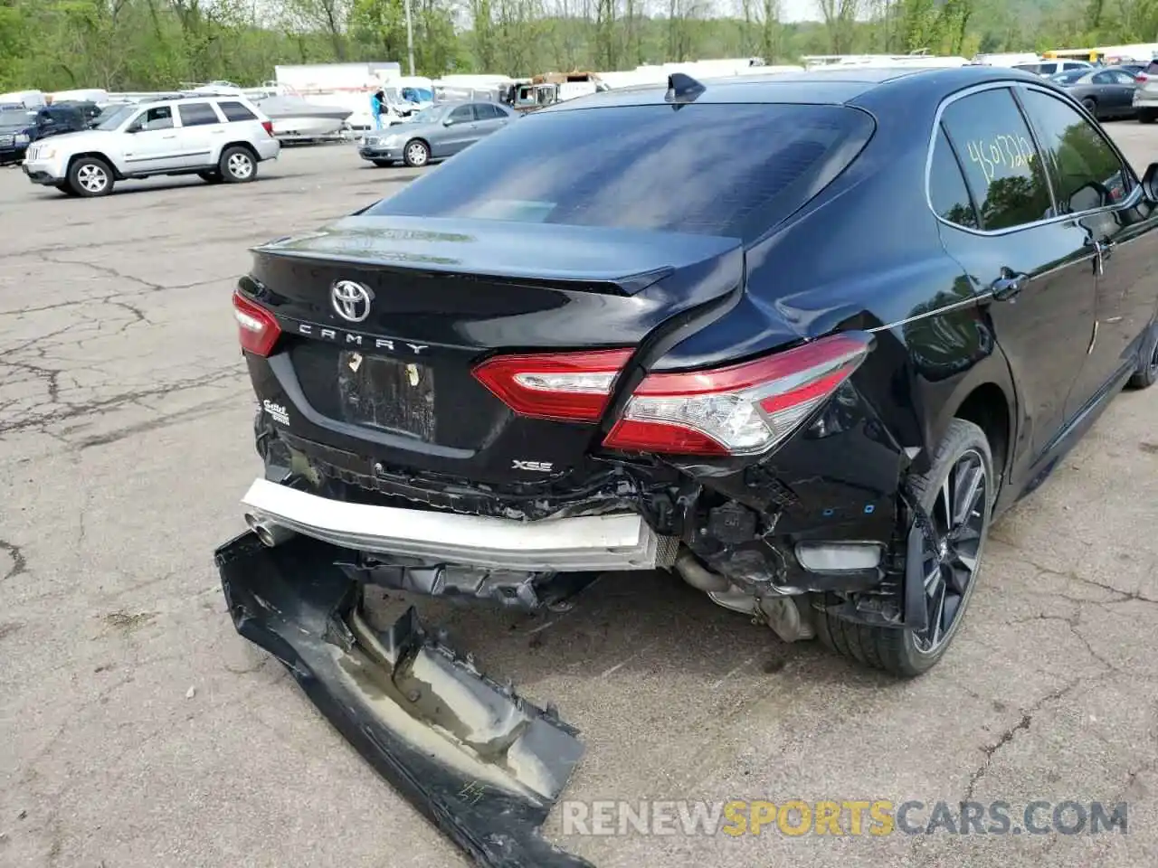 9 Photograph of a damaged car 4T1B61HK8KU805187 TOYOTA CAMRY 2019