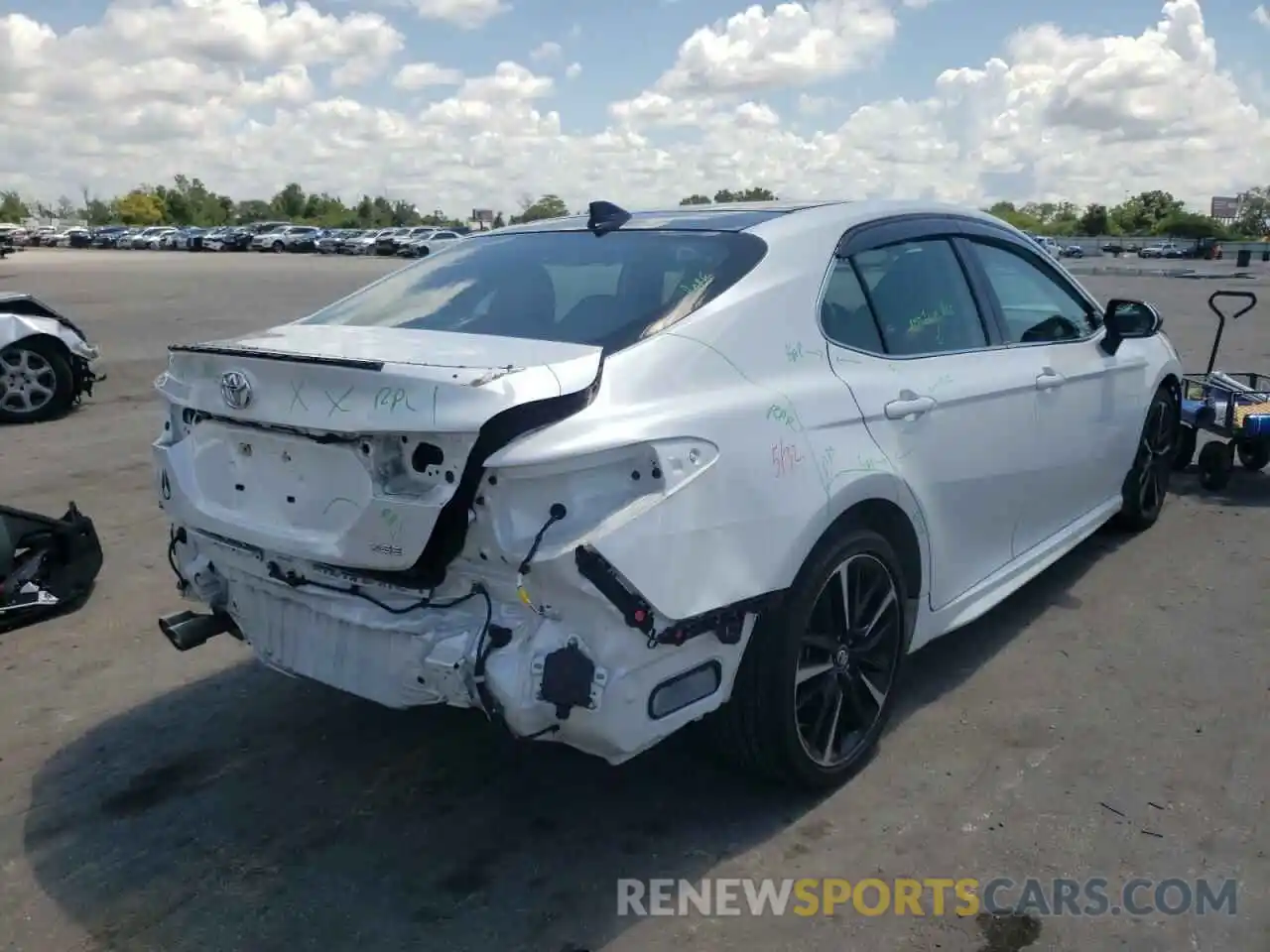 4 Photograph of a damaged car 4T1B61HK8KU821938 TOYOTA CAMRY 2019