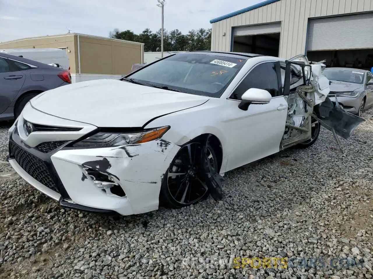 1 Photograph of a damaged car 4T1B61HK8KU831420 TOYOTA CAMRY 2019