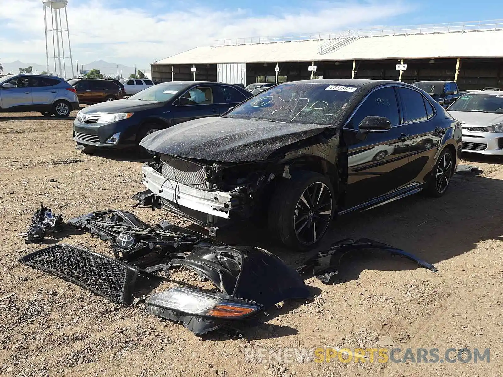 2 Photograph of a damaged car 4T1B61HK8KU846189 TOYOTA CAMRY 2019