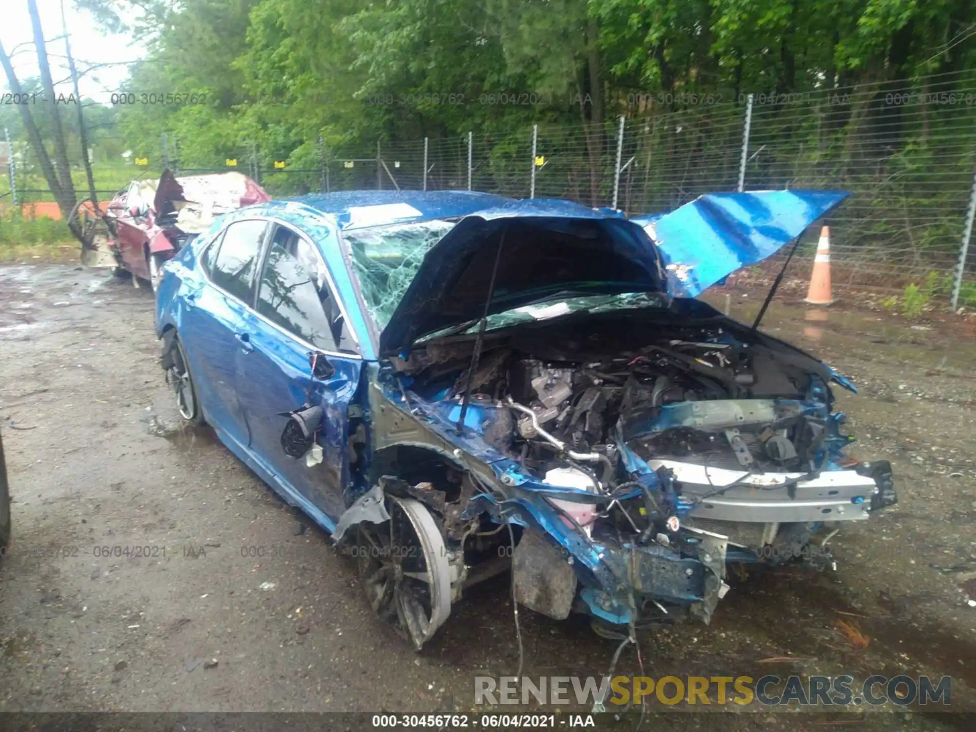 6 Photograph of a damaged car 4T1B61HK9KU160663 TOYOTA CAMRY 2019