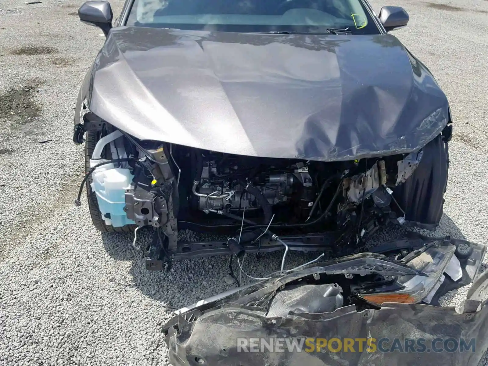 9 Photograph of a damaged car 4T1B61HK9KU161814 TOYOTA CAMRY 2019